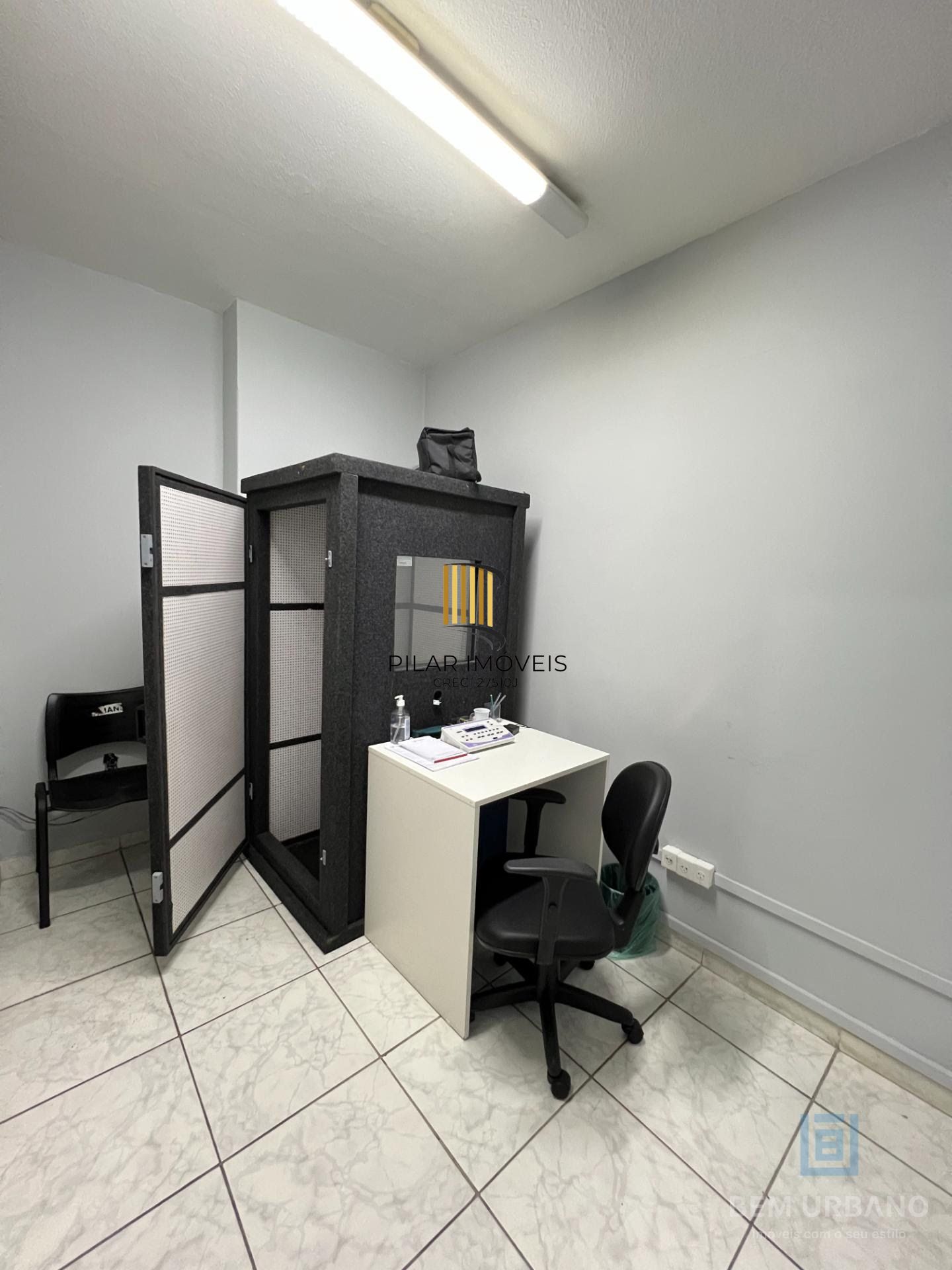 Venda de Sala no Centro Histórico de Porto Alegre Edifício formac