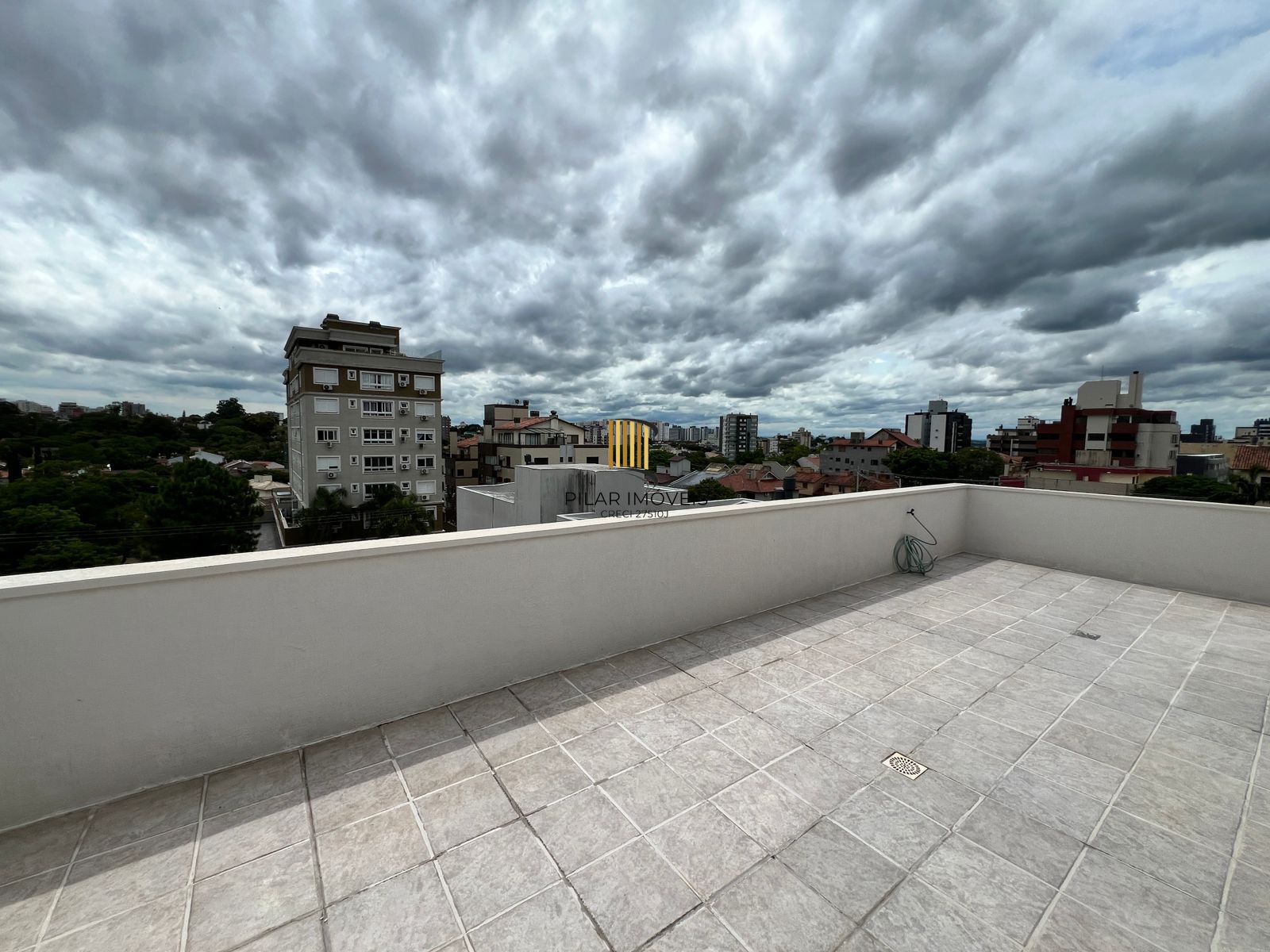 Cobertura Reformada no Jardim Planalto com 3 Vagas e Churrasqueira