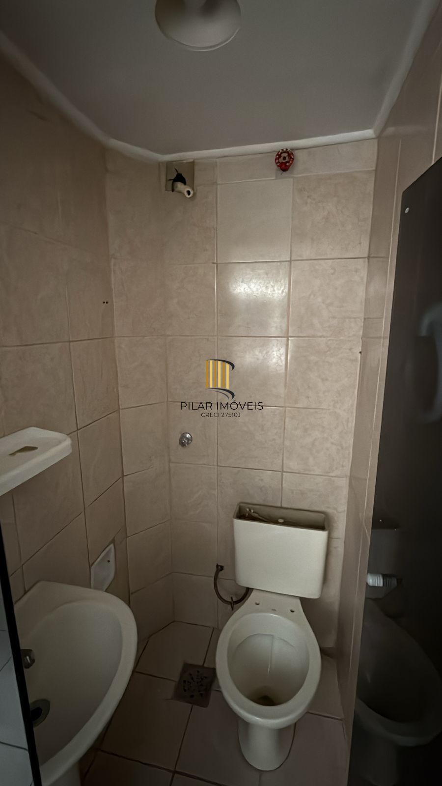 Apartamento 2 dormitórios, 75m², vista livre e vaga coberta