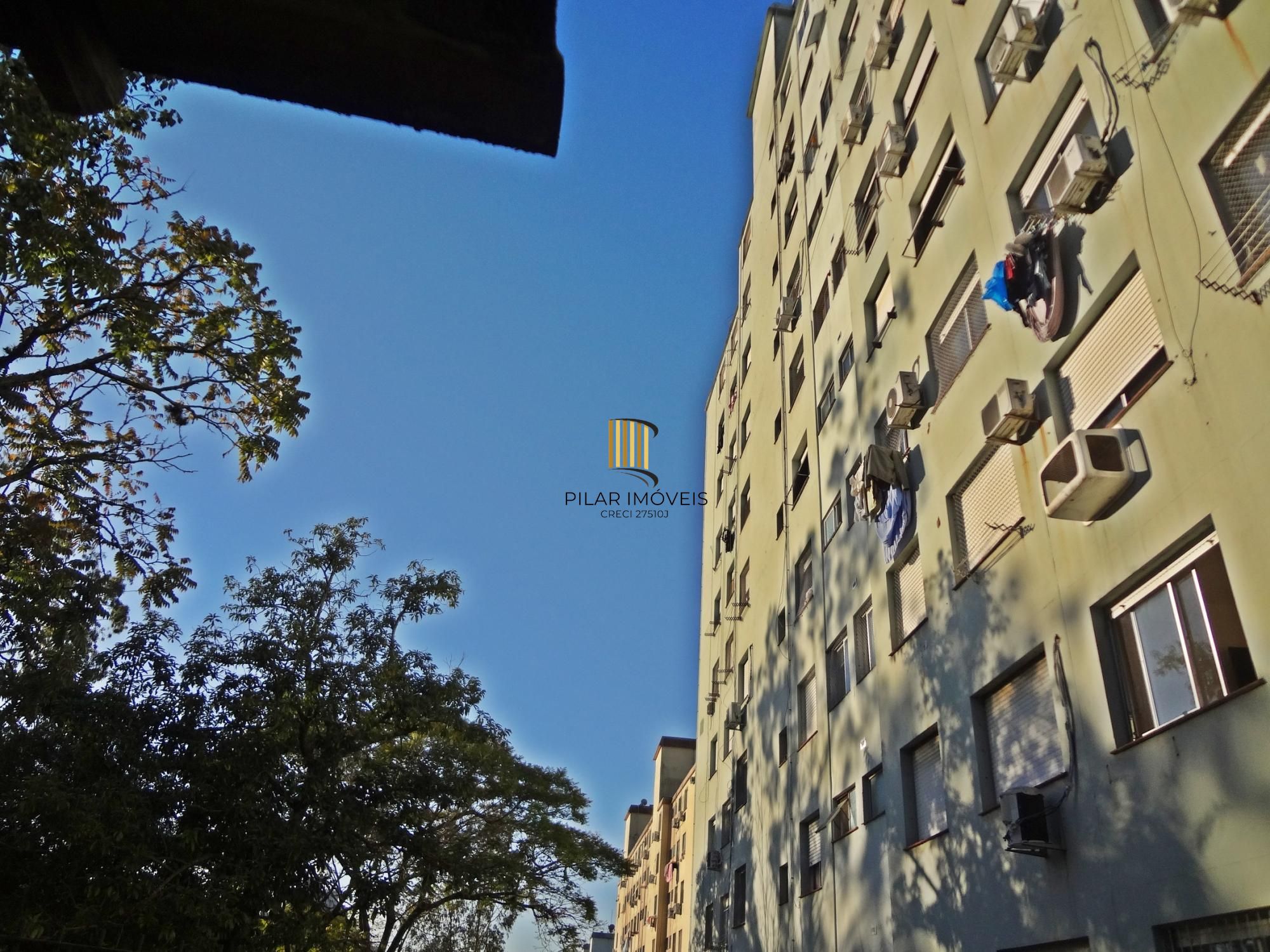 Oportunidade em Porto Alegre: Apartamento com 2 Dormitórios, 1 Vaga no J Sabará