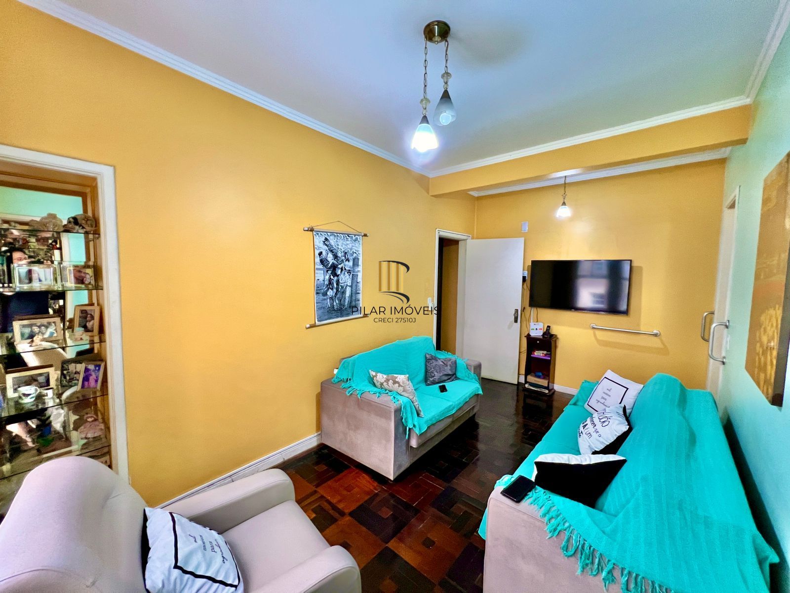 Apartamento 107m² com Suíte e Sacada na Av. Salgado Filho