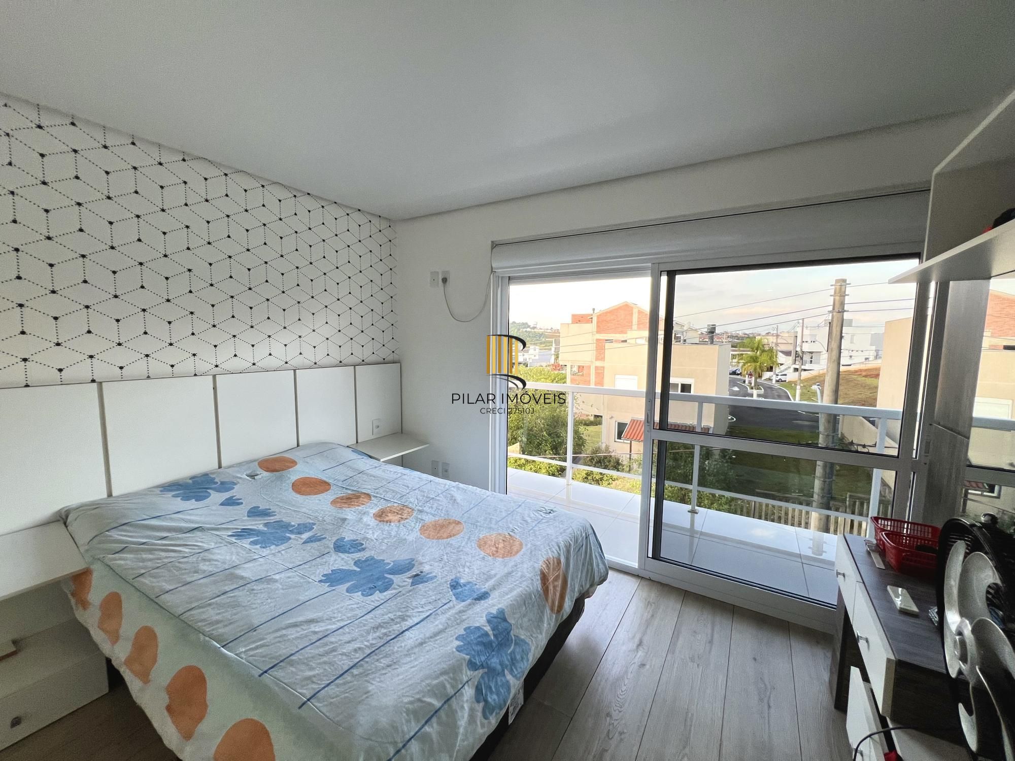 Casa 3 dormitórios com 2 vagas condomínio fechado e lazer completo
