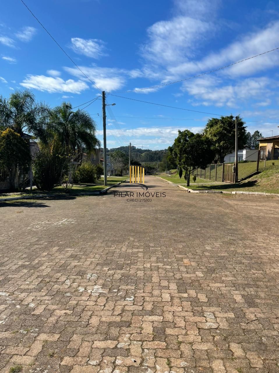 Terreno em condomínio Viamão 1.607,45m, com projeto de casa, prox da rs 118