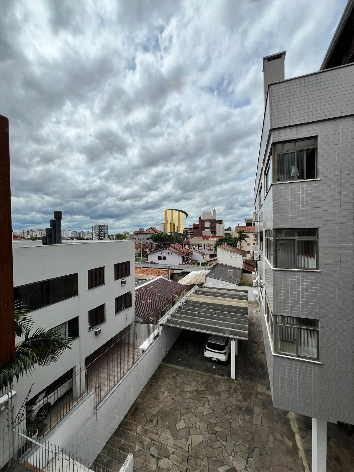Cobertura Reformada no Jardim Planalto com 3 Vagas e Churrasqueira