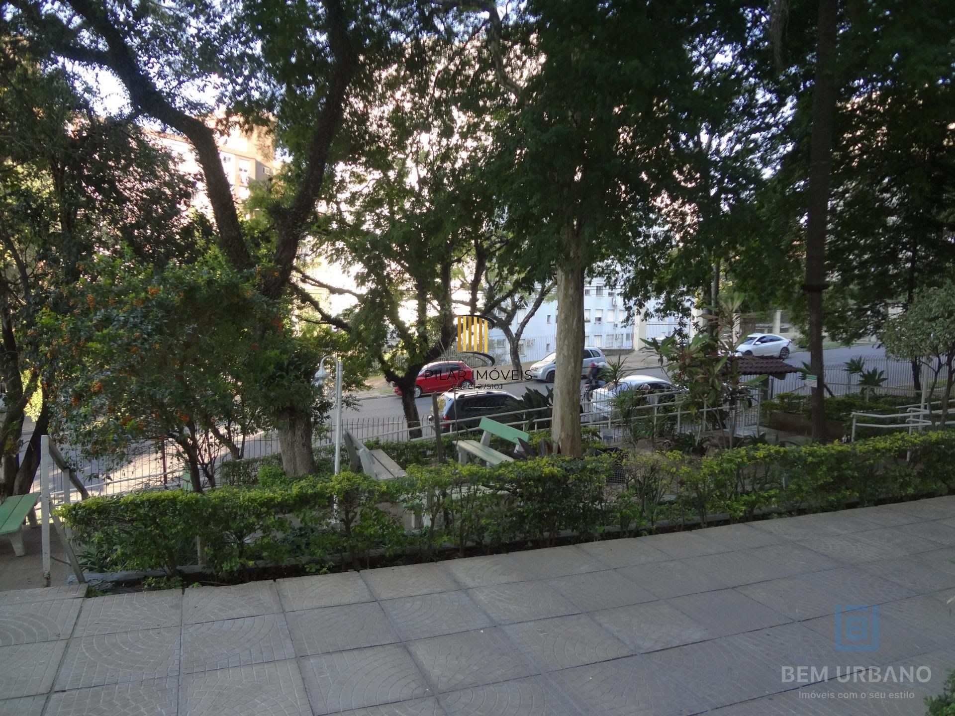 Apartamento 2 Dorms reformado, semi-mobiliado, 01 vaga em Jardim Itu