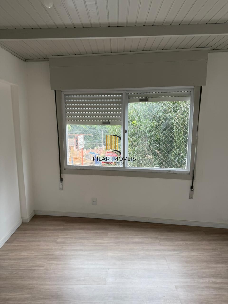 Apartamento 2 dormitórios, 75m², vista livre e vaga coberta