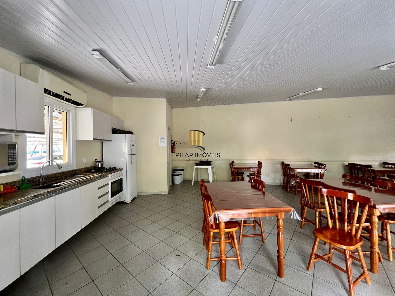 Apartamento 2 quartos com vaga escriturada Av. Cavalhada