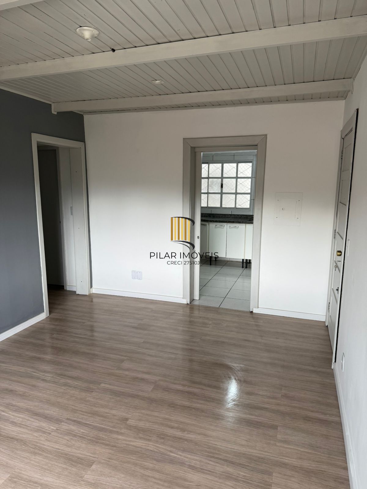 Apartamento 2 dormitórios, 75m², vista livre e vaga coberta