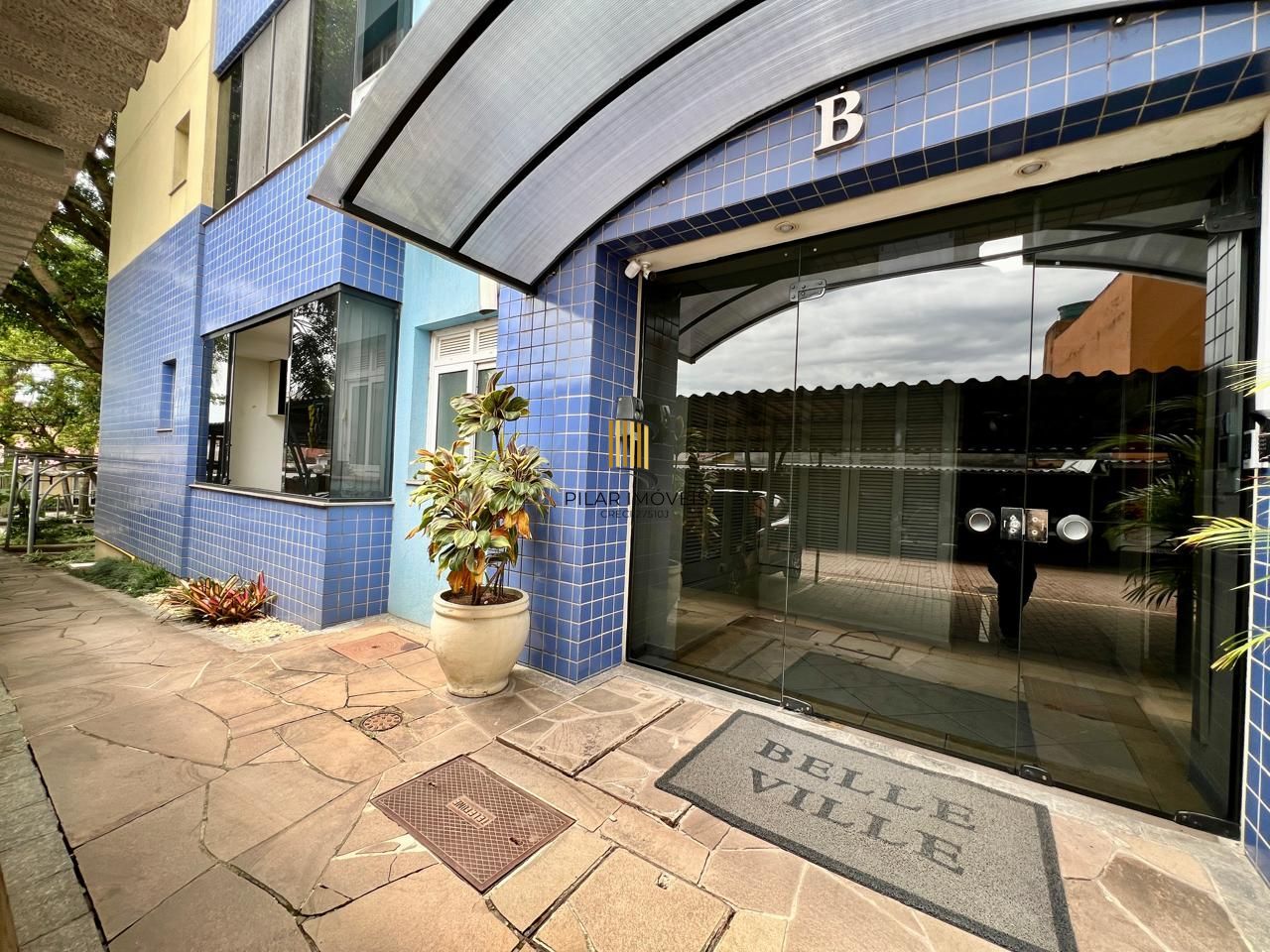 Apartamento 2 quartos com vaga escriturada Av. Cavalhada