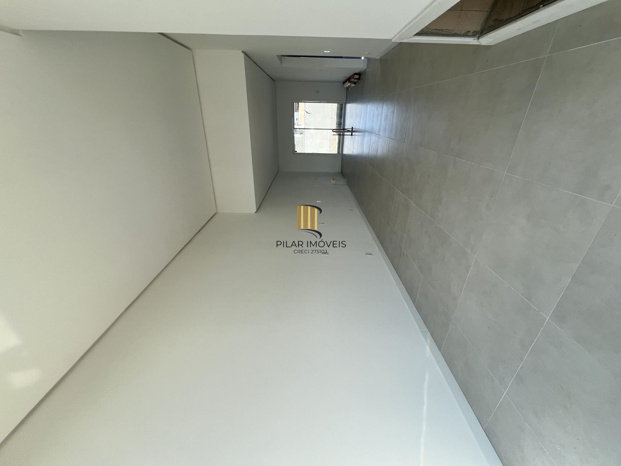 Sobrado 138m², 3 Quartos, Suíte e 3 Vagas em Condomínio Fechado