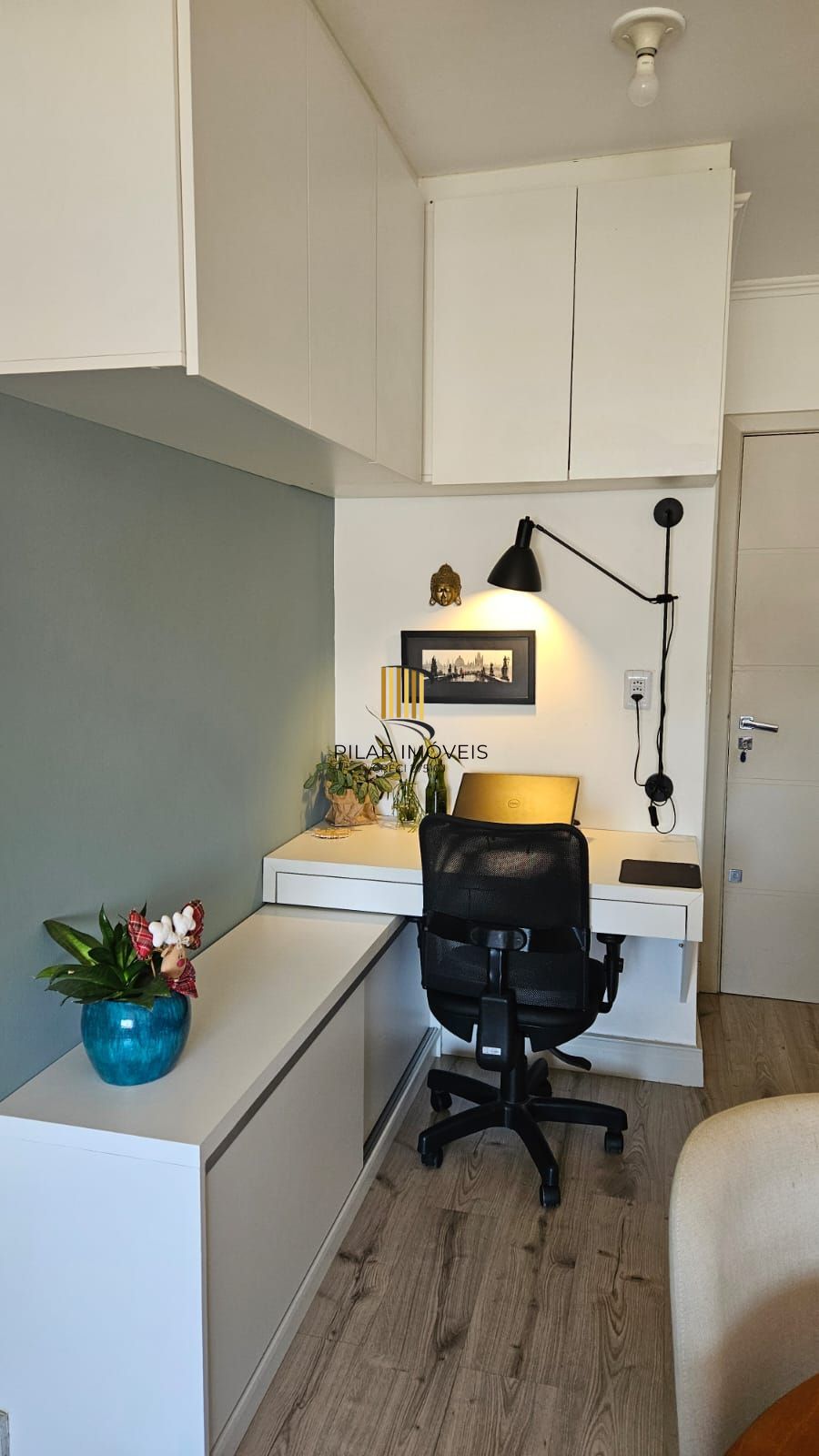 Apartamento 1 Dormitório com Vaga no Cristo Redentor em Porto Alegre