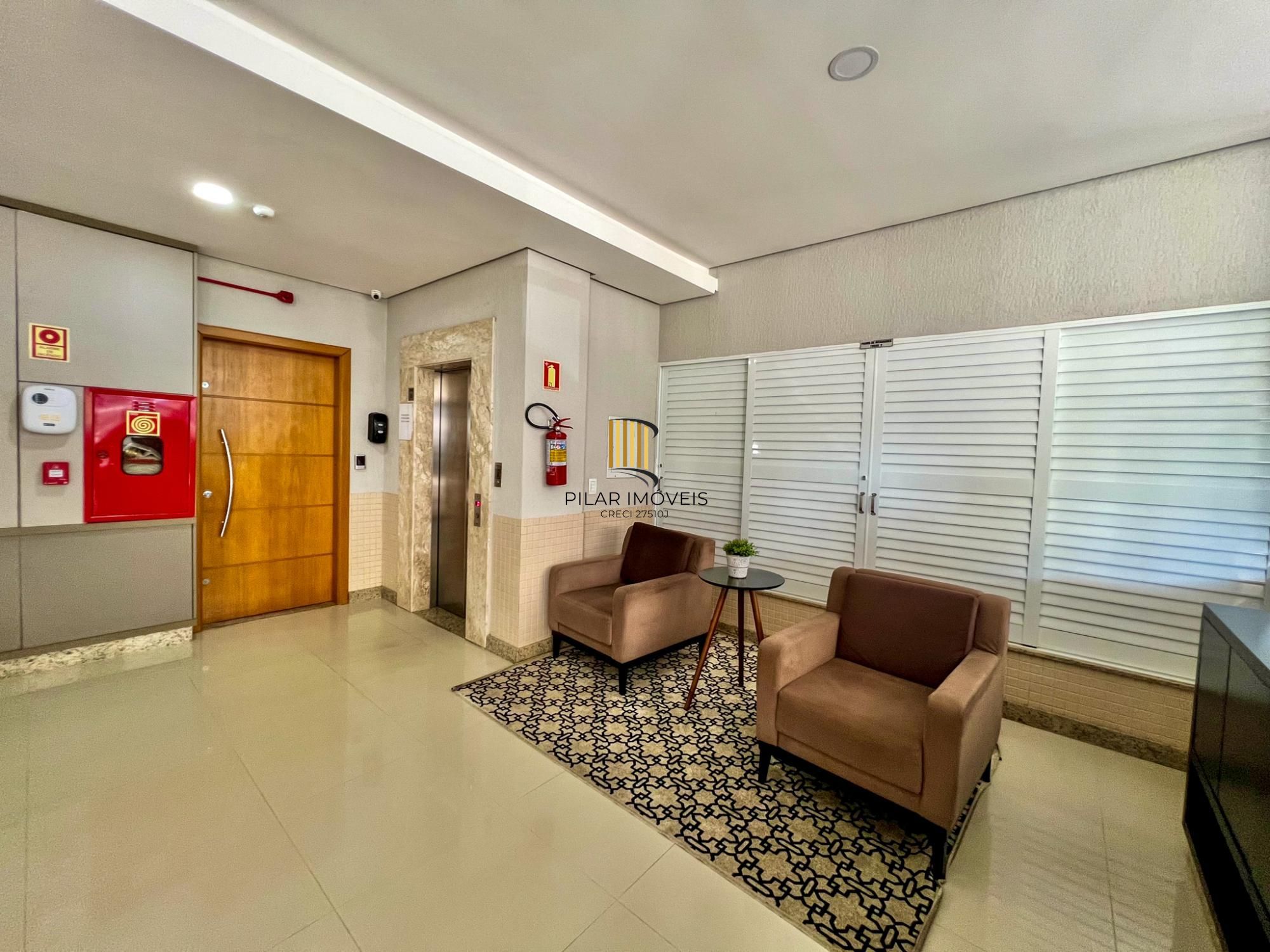 Apartamento 3 Dormitórios com Suíte e 2 Vagas na Tristeza, próximo ao barra shopping