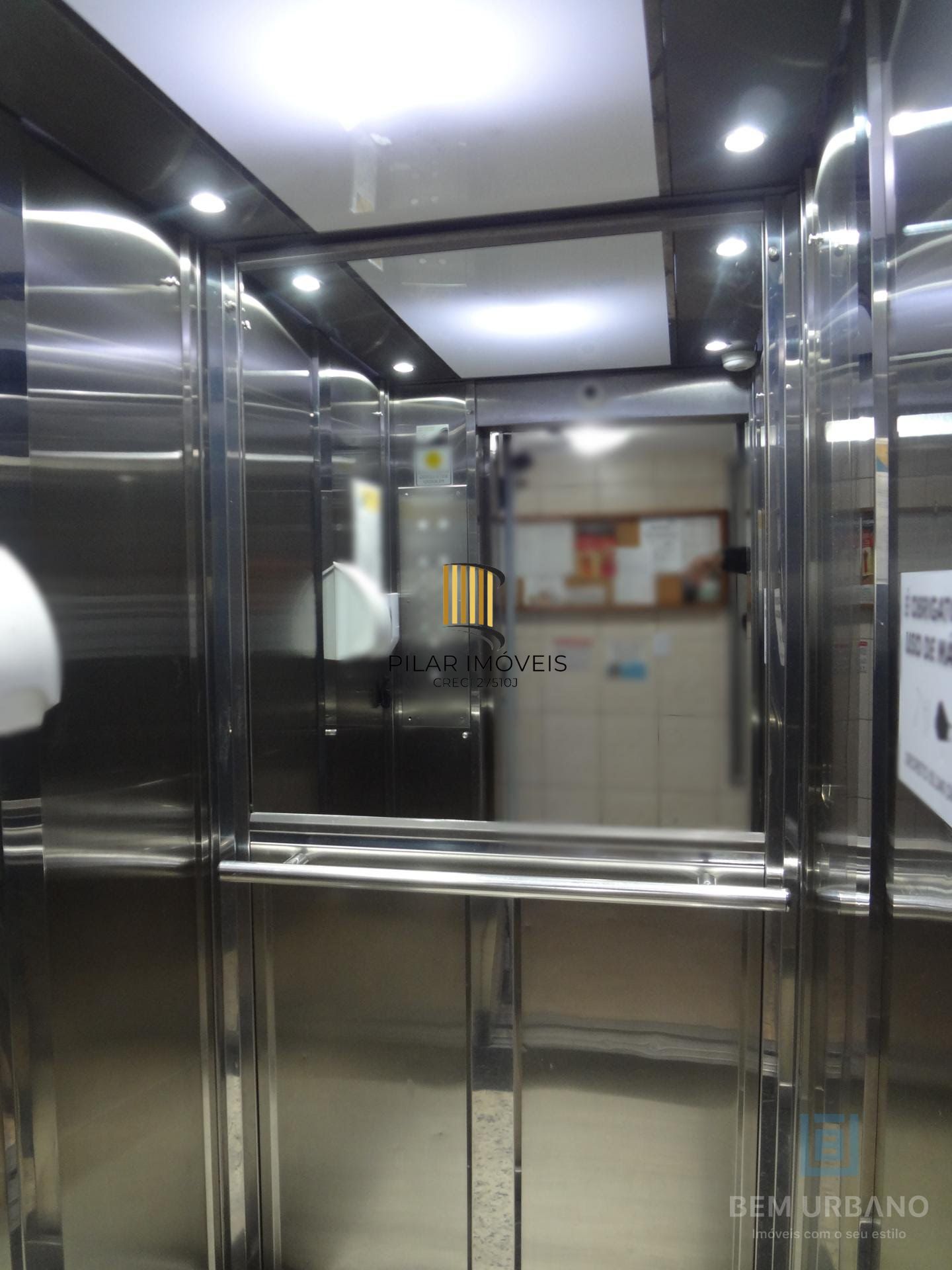 Apartamento 2 Dorms reformado, semi-mobiliado, 01 vaga em Jardim Itu