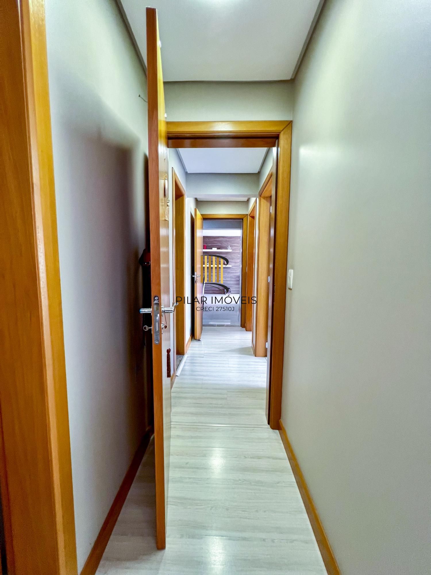 Apartamento 3 Dormitórios com Suíte e 2 Vagas na Tristeza, próximo ao barra shopping