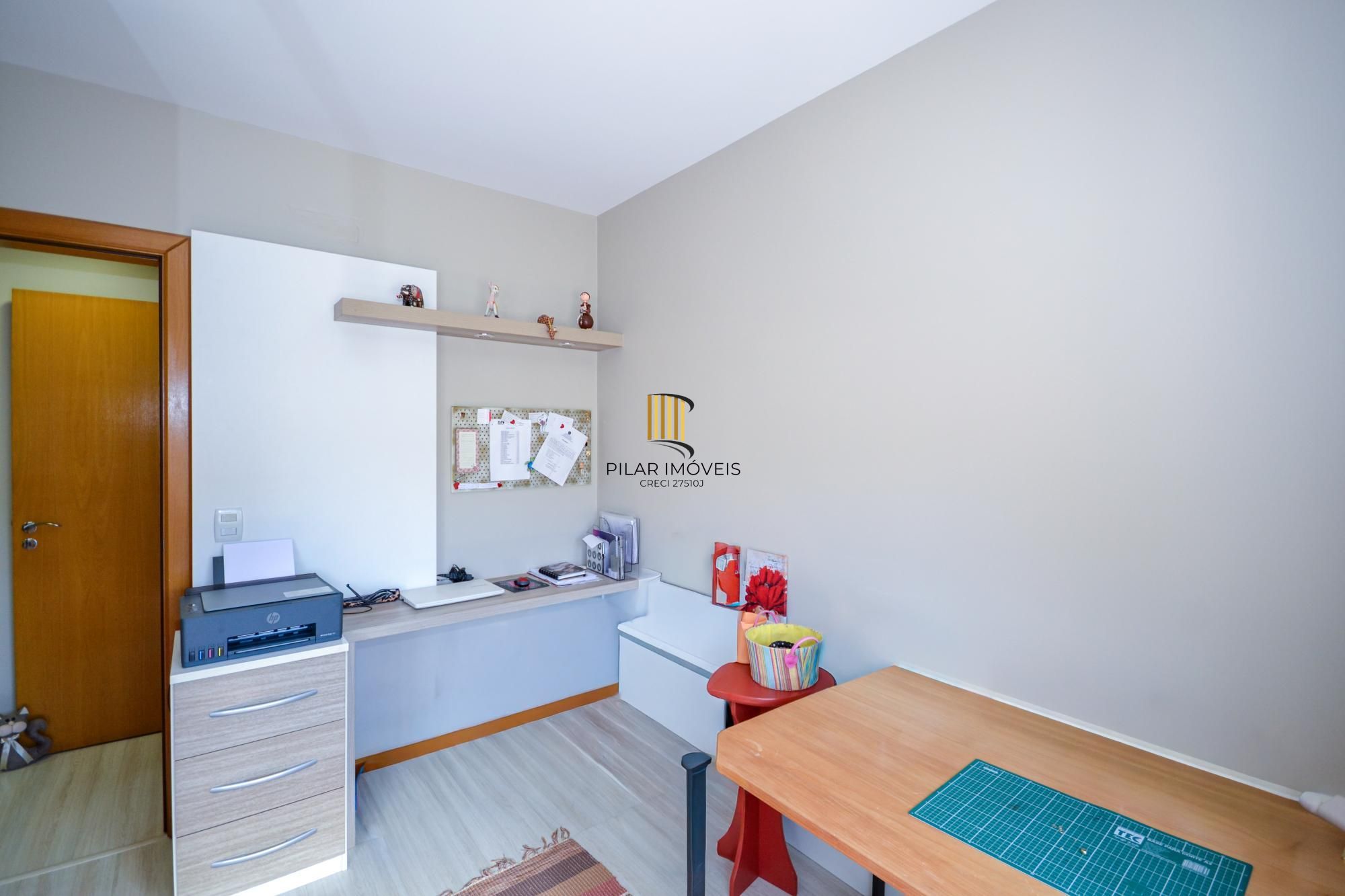 Apartamento 3 Dormitórios com Suíte e 2 Vagas na Tristeza, próximo ao barra shopping