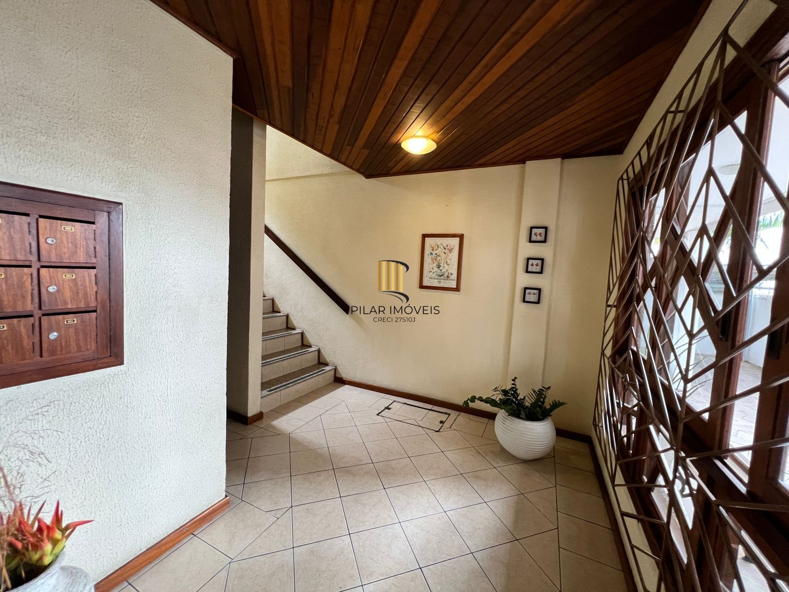 Cobertura Reformada no Jardim Planalto com 3 Vagas e Churrasqueira