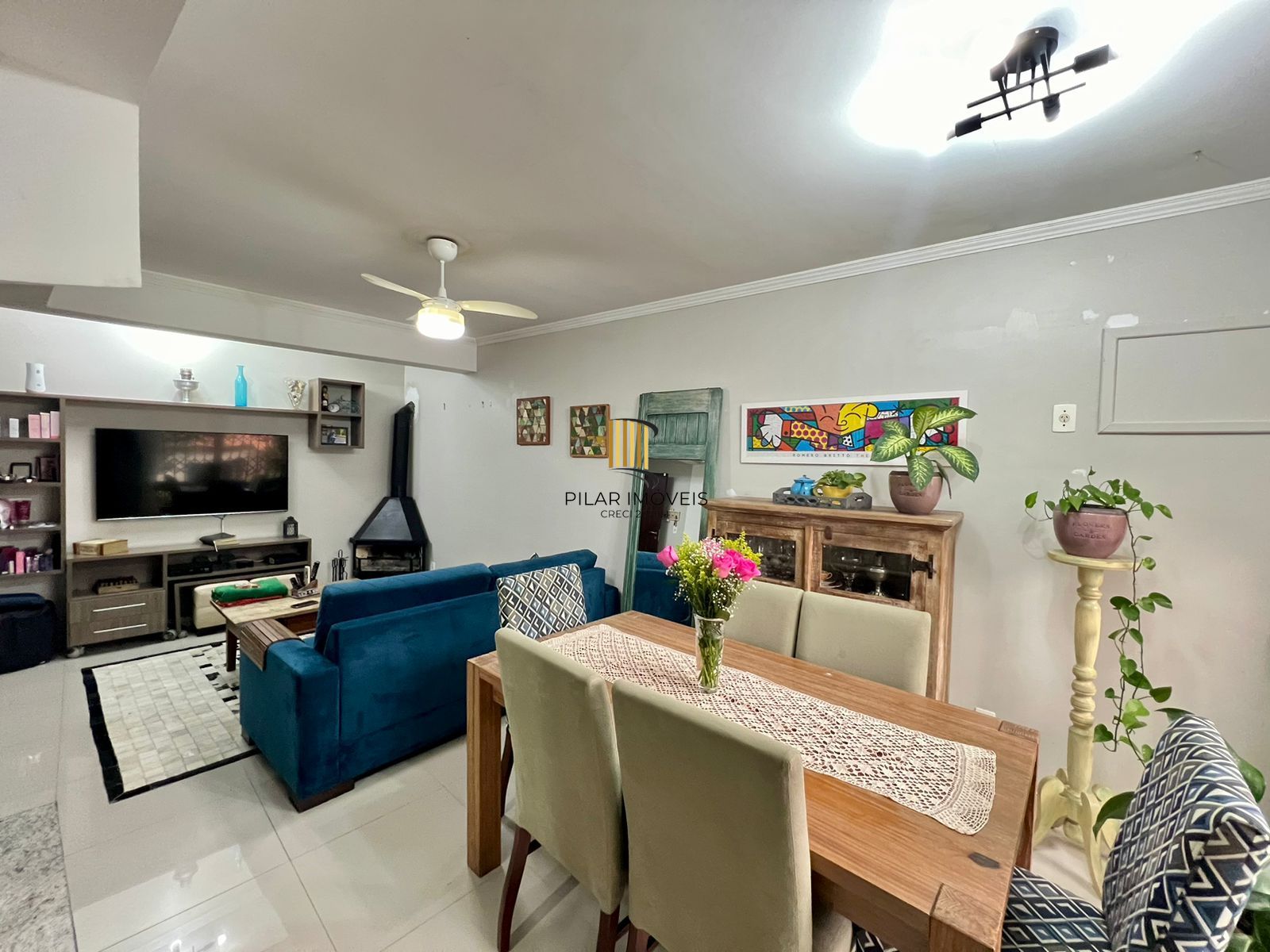 Casa à Venda em Sarandi - 3 Dormitórios, 1 Suíte, 2 vagas