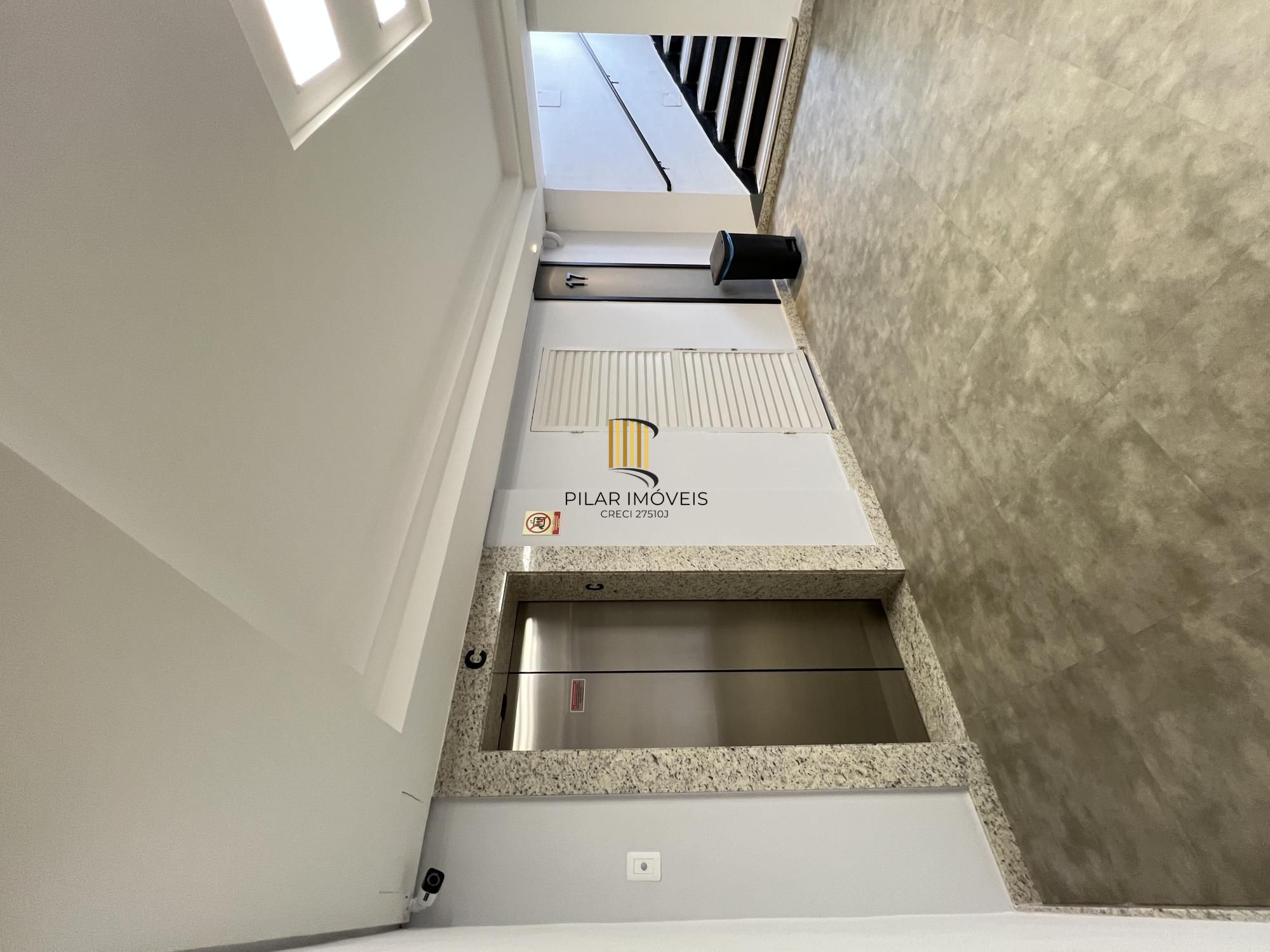 Sala Comercial Mobiliada 68m² – Centro, Prédio 24h com Rooftop