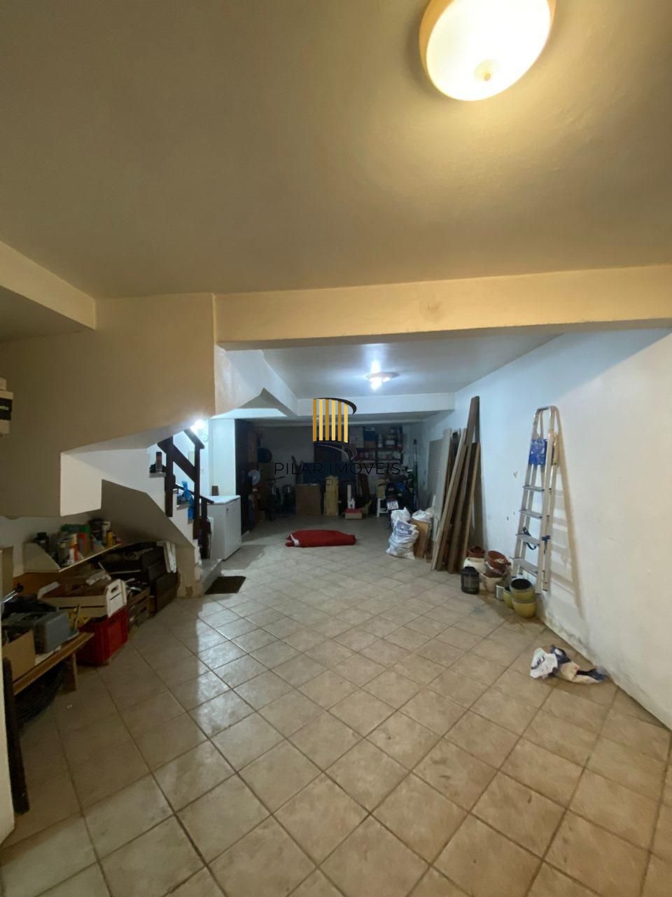 Casa à Venda em Sarandi - 3 Dormitórios, 1 Suíte, 2 vagas