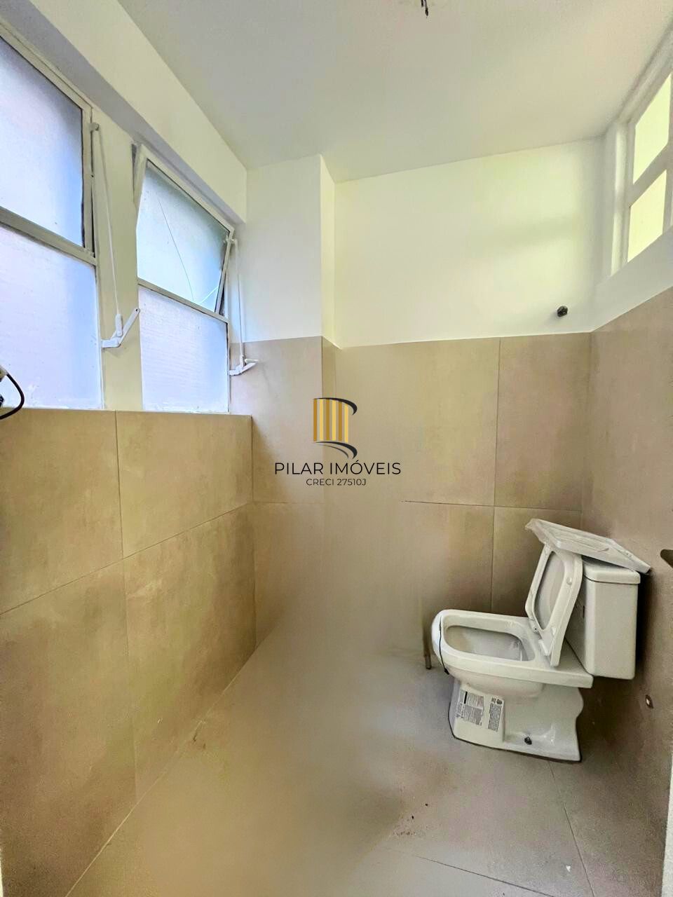 Sala Comercial Mobiliada 68m² – Centro, Prédio 24h com Rooftop