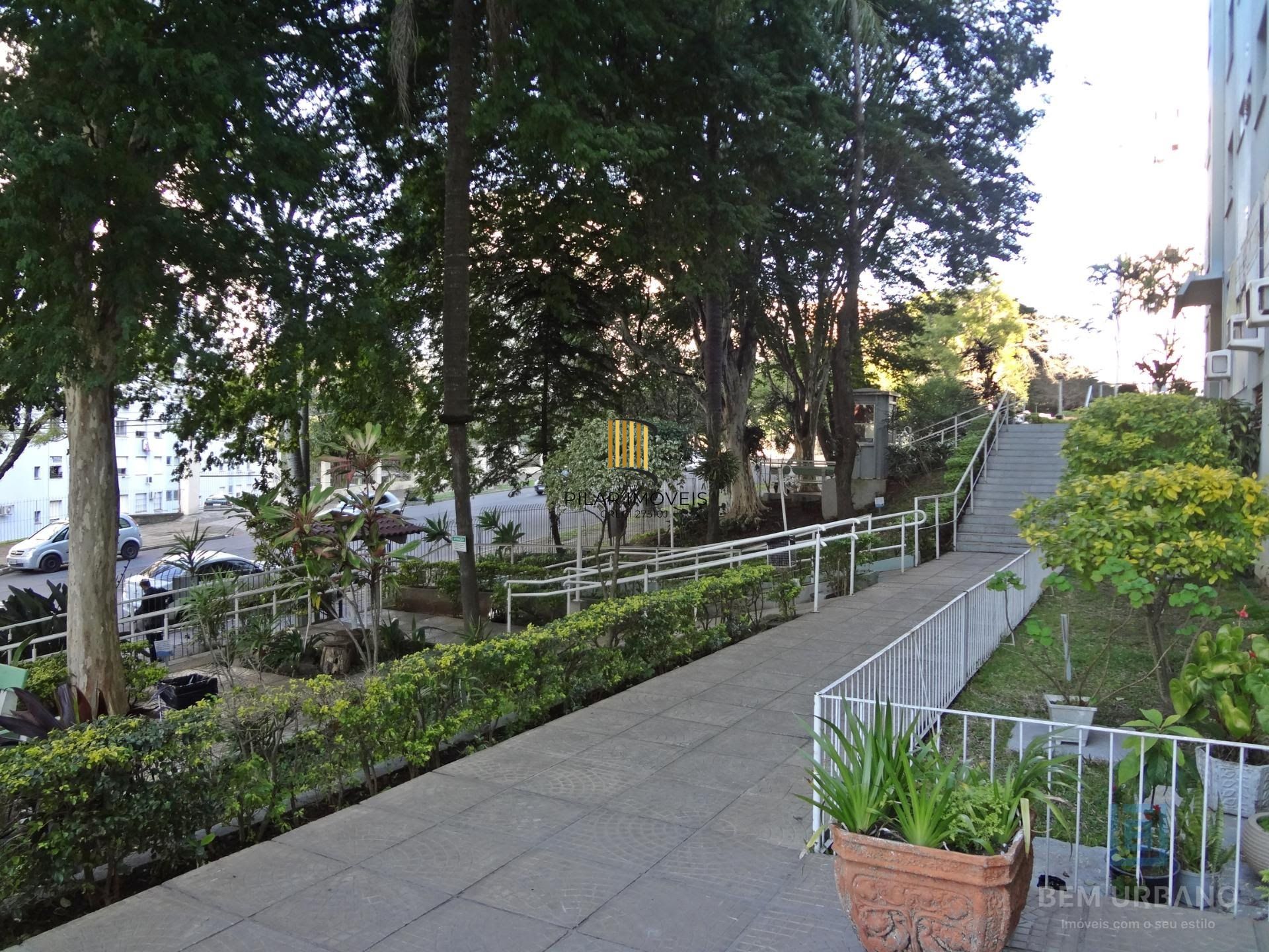 Apartamento 2 Dorms reformado, semi-mobiliado, 01 vaga em Jardim Itu