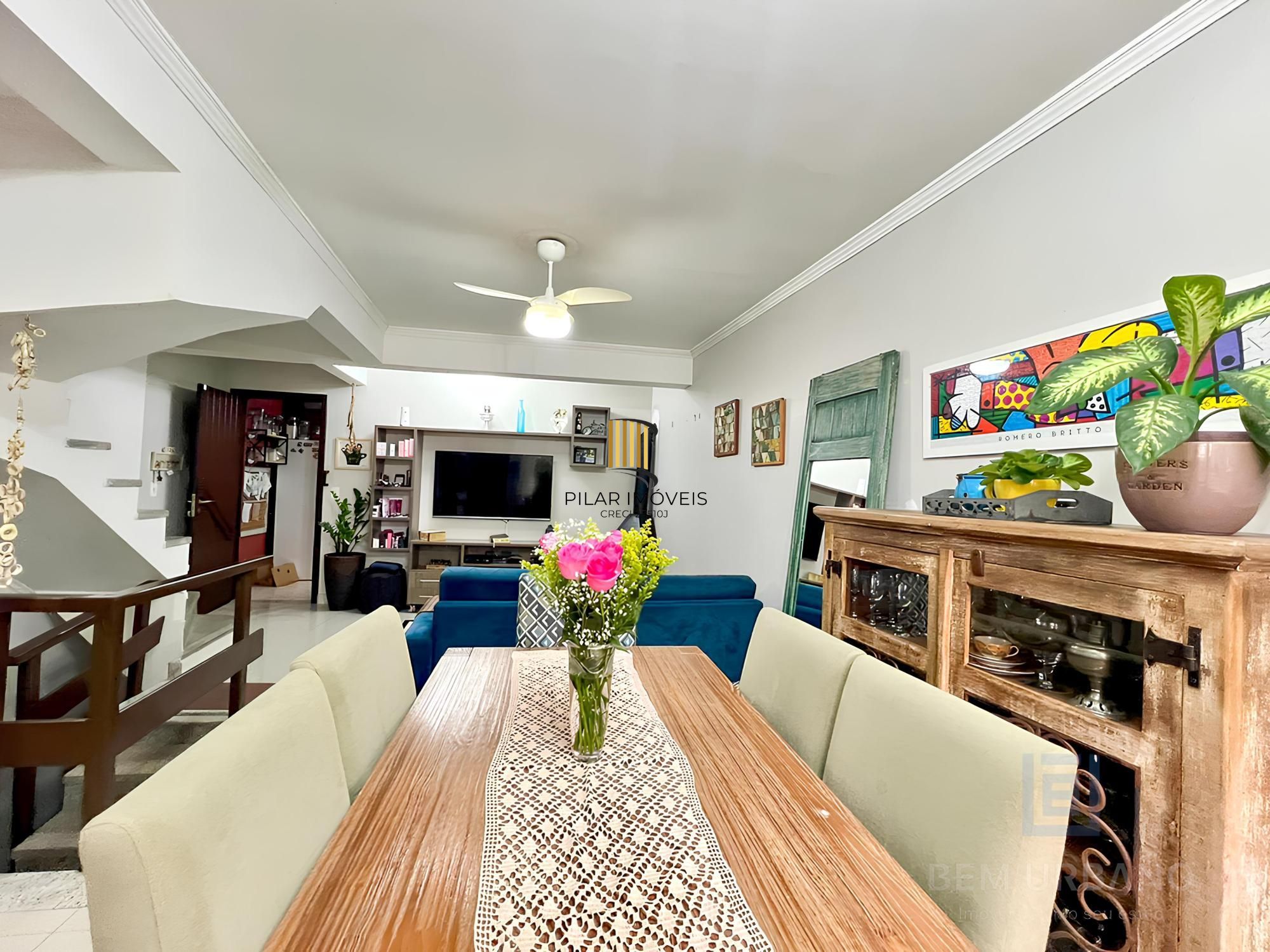 Casa à Venda em Sarandi - 3 Dormitórios, 1 Suíte, 2 vagas