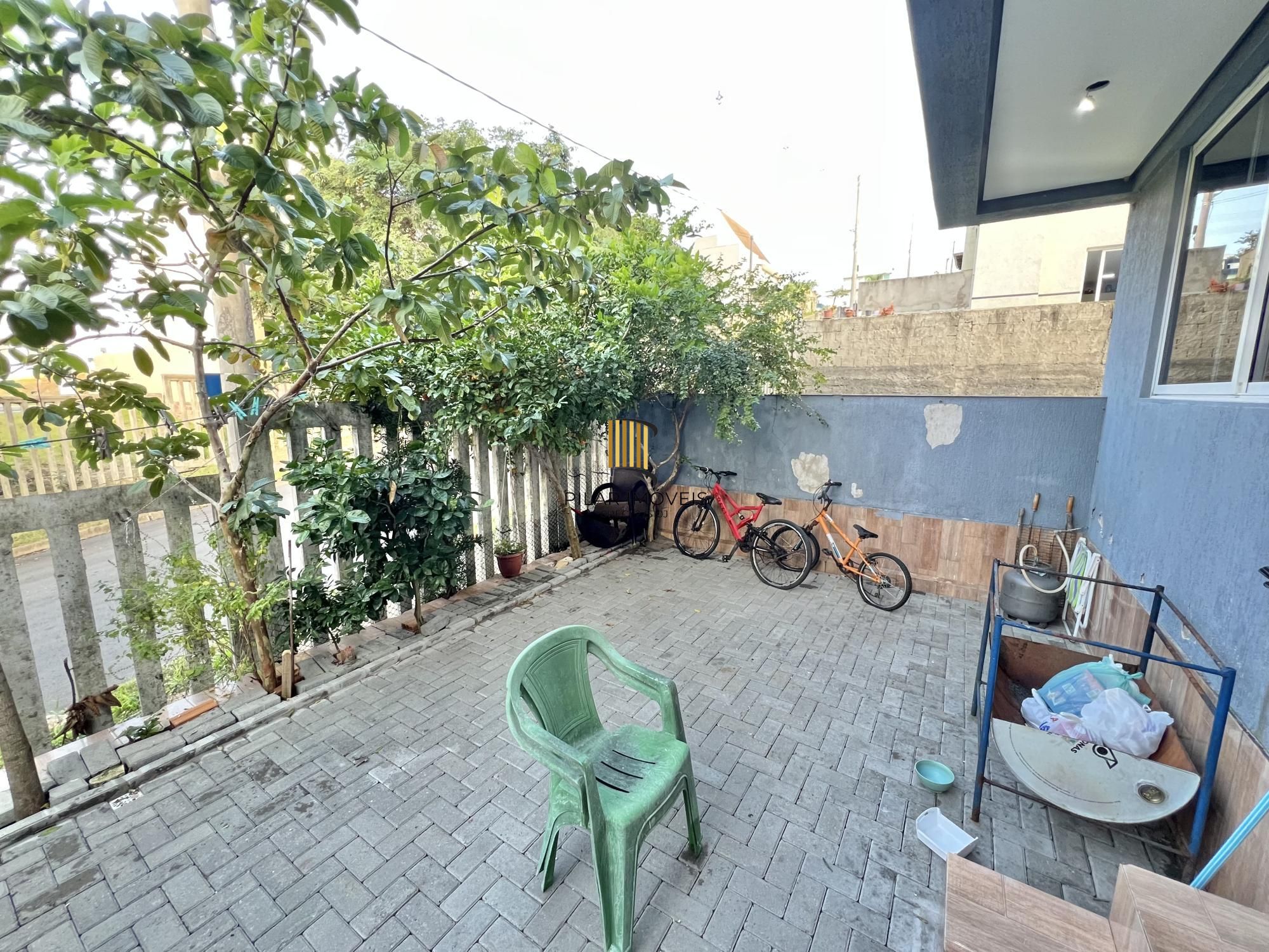 Casa 3 dormitórios com 2 vagas condomínio fechado e lazer completo