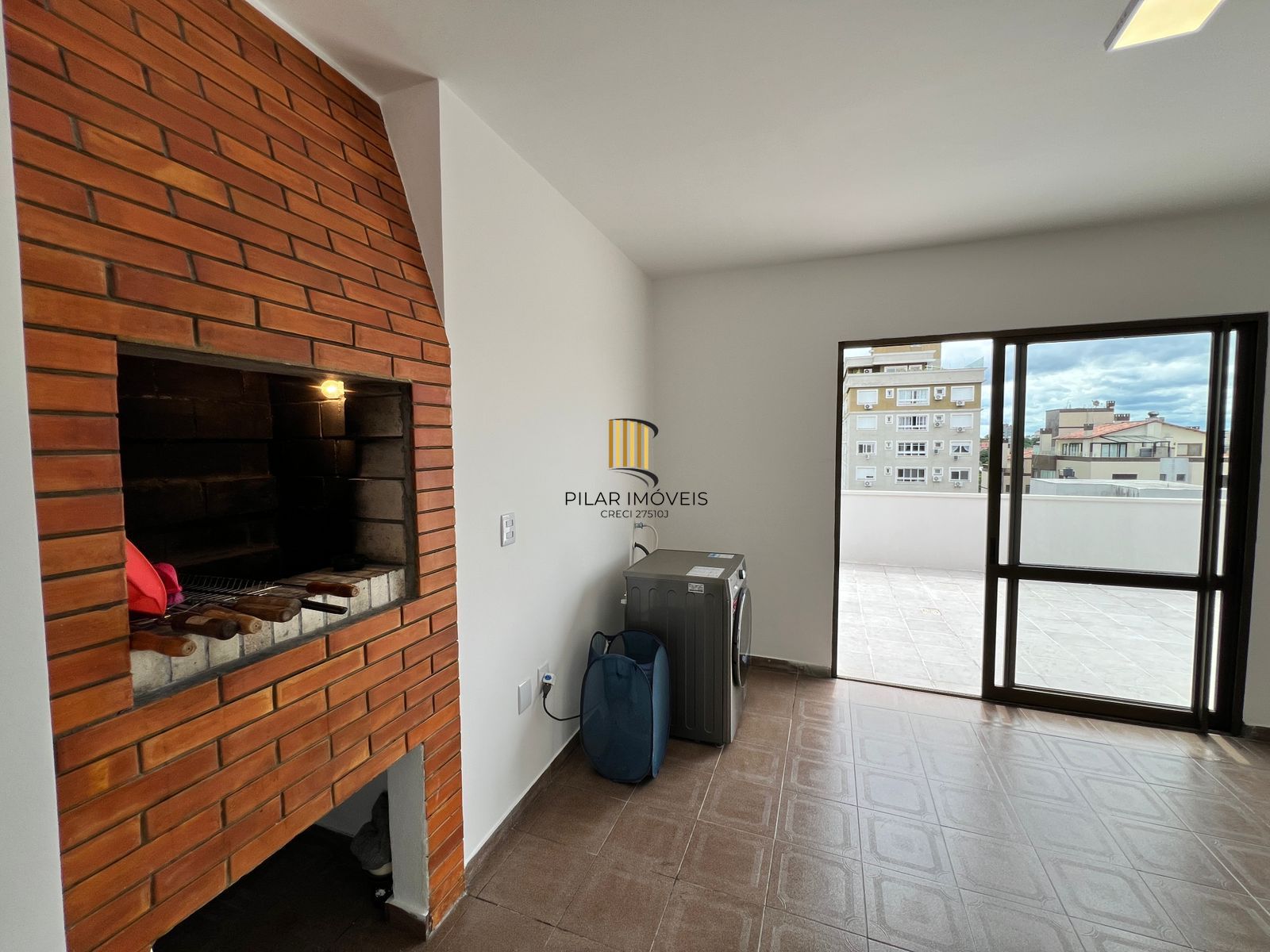 Cobertura Reformada no Jardim Planalto com 3 Vagas e Churrasqueira