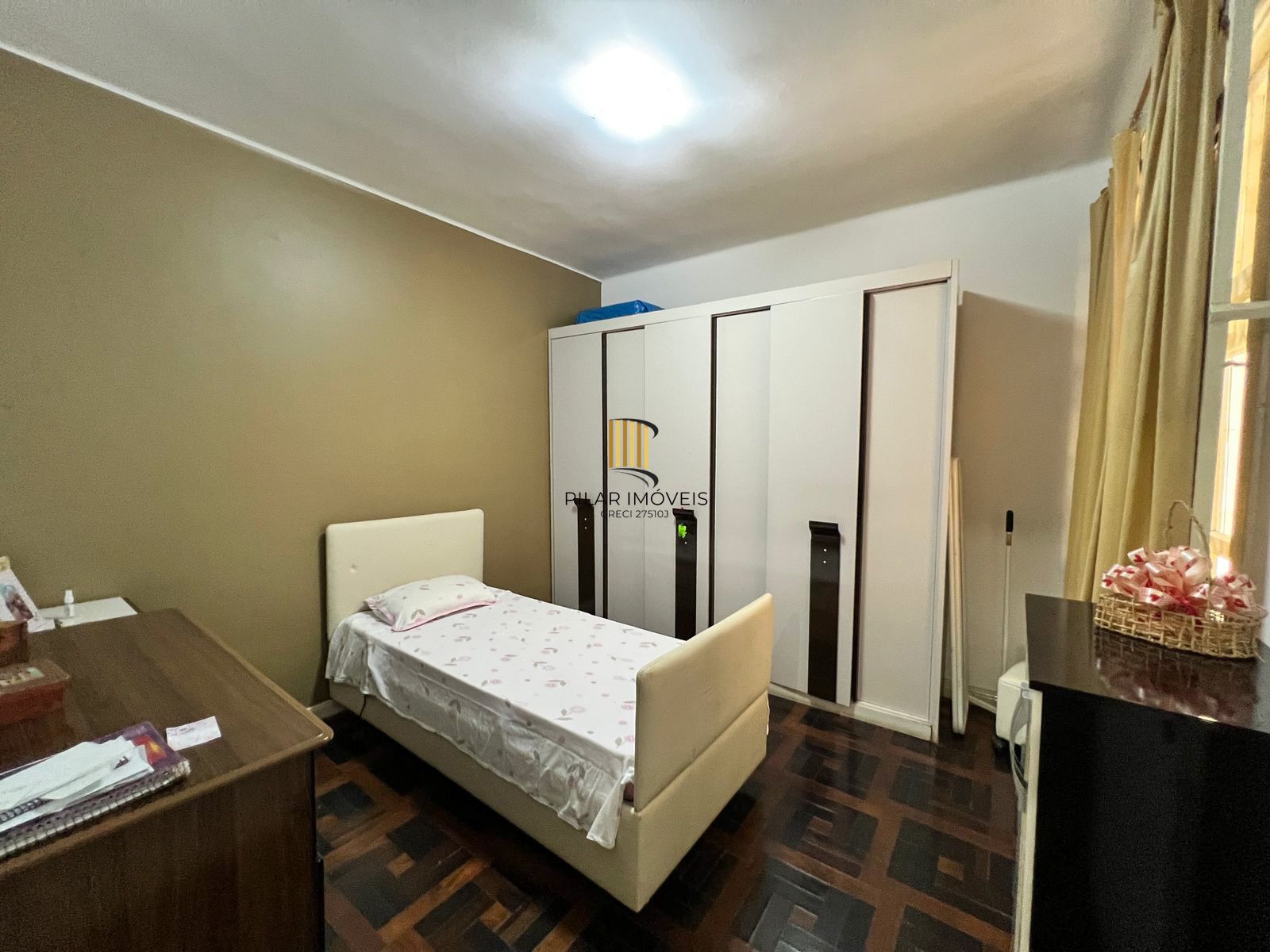 Apartamento 107m² com Suíte e Sacada na Av. Salgado Filho