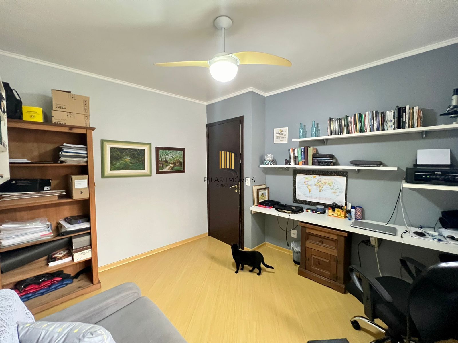 Casa à Venda em Sarandi - 3 Dormitórios, 1 Suíte, 2 vagas