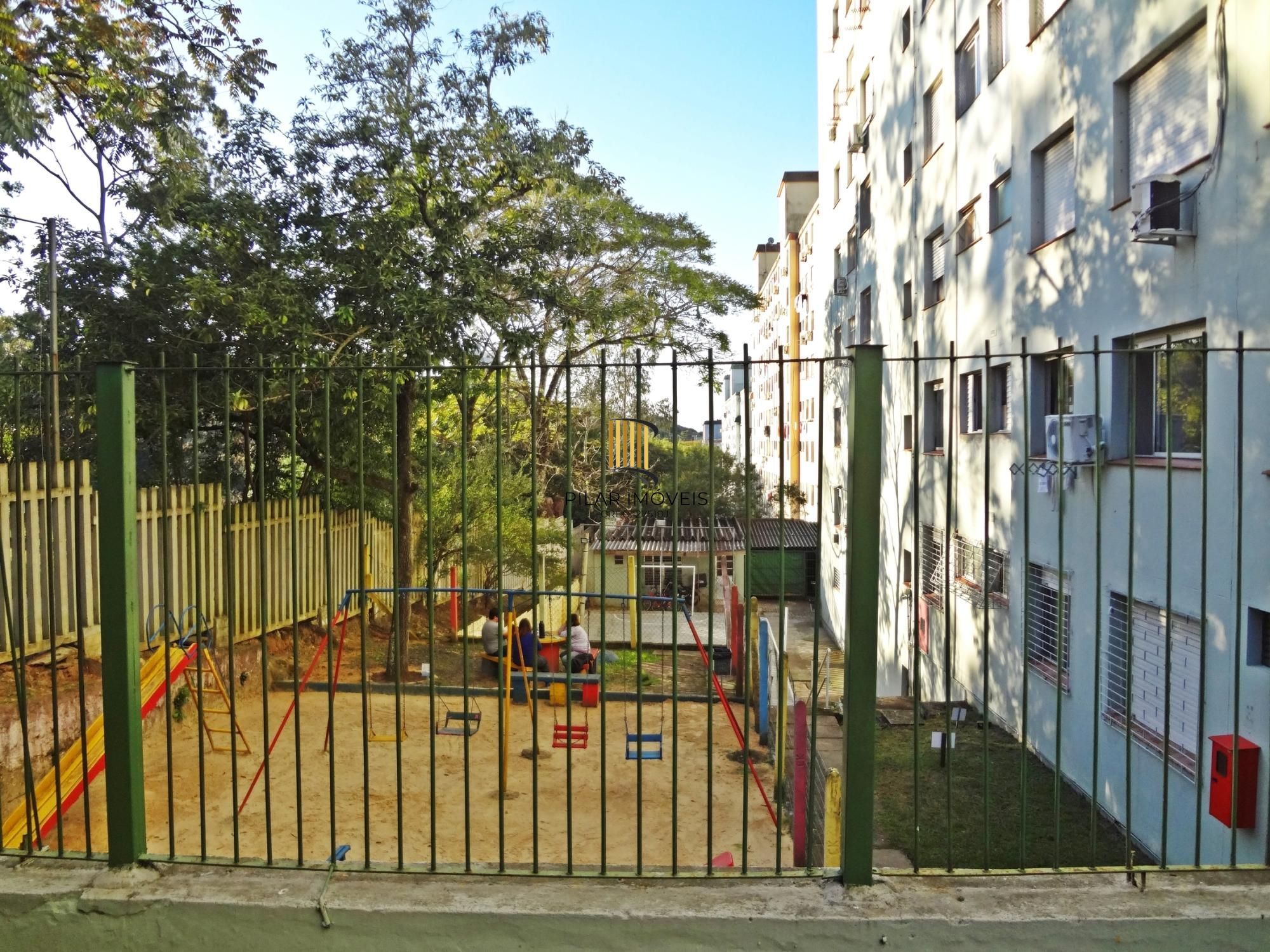 Oportunidade em Porto Alegre: Apartamento com 2 Dormitórios, 1 Vaga no J Sabará