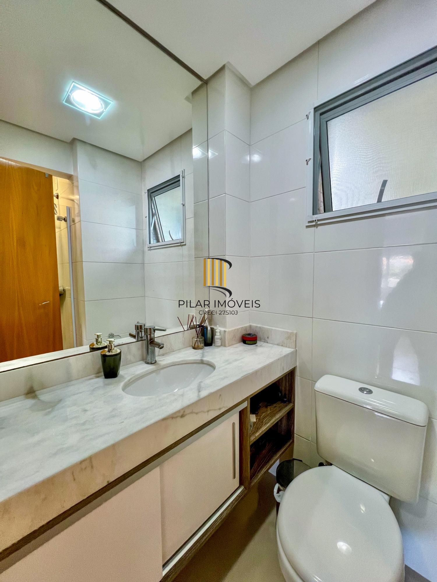 Apartamento 3 Dormitórios com Suíte e 2 Vagas na Tristeza, próximo ao barra shopping