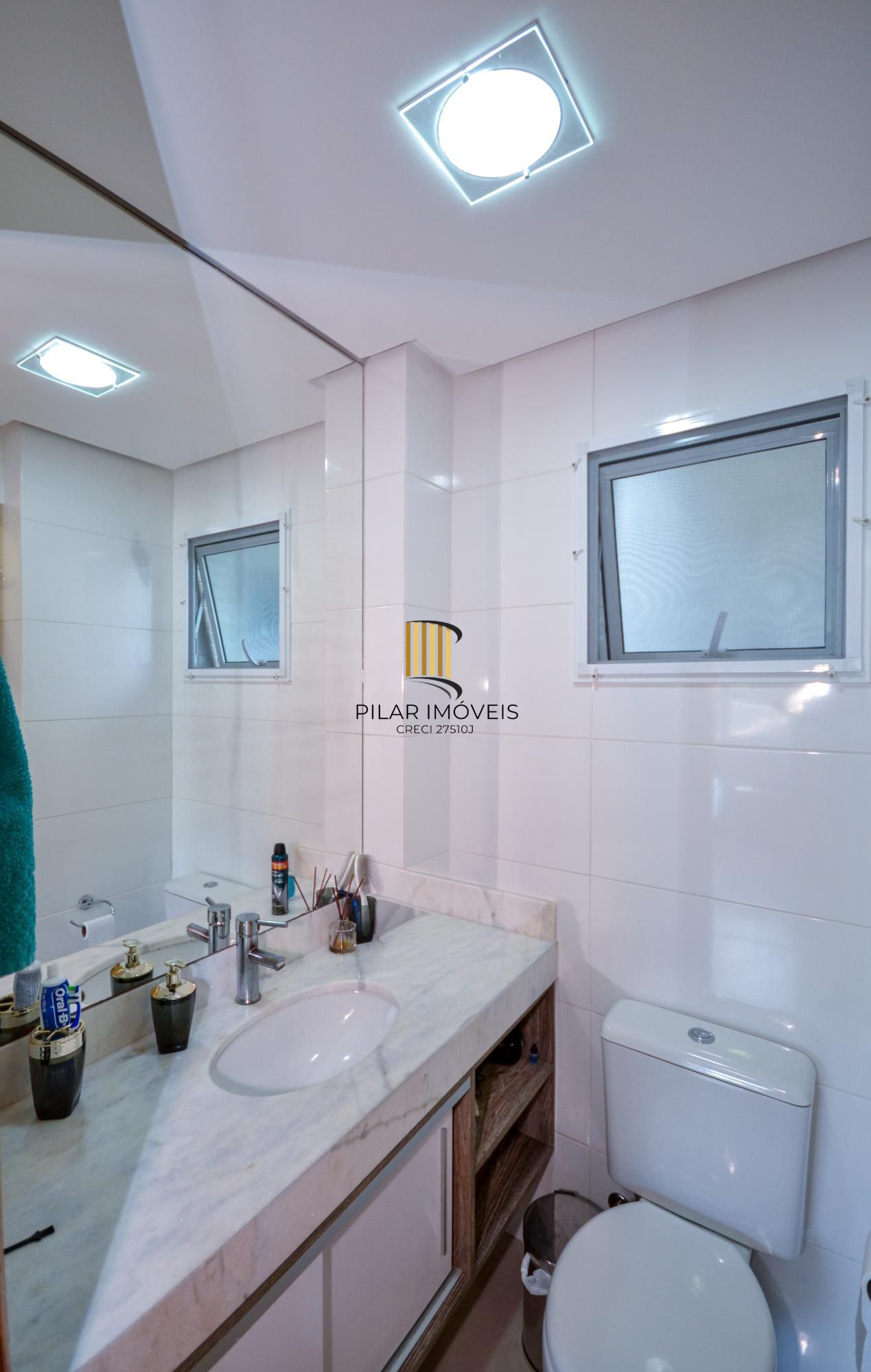 Apartamento 3 Dormitórios com Suíte e 2 Vagas na Tristeza, próximo ao barra shopping