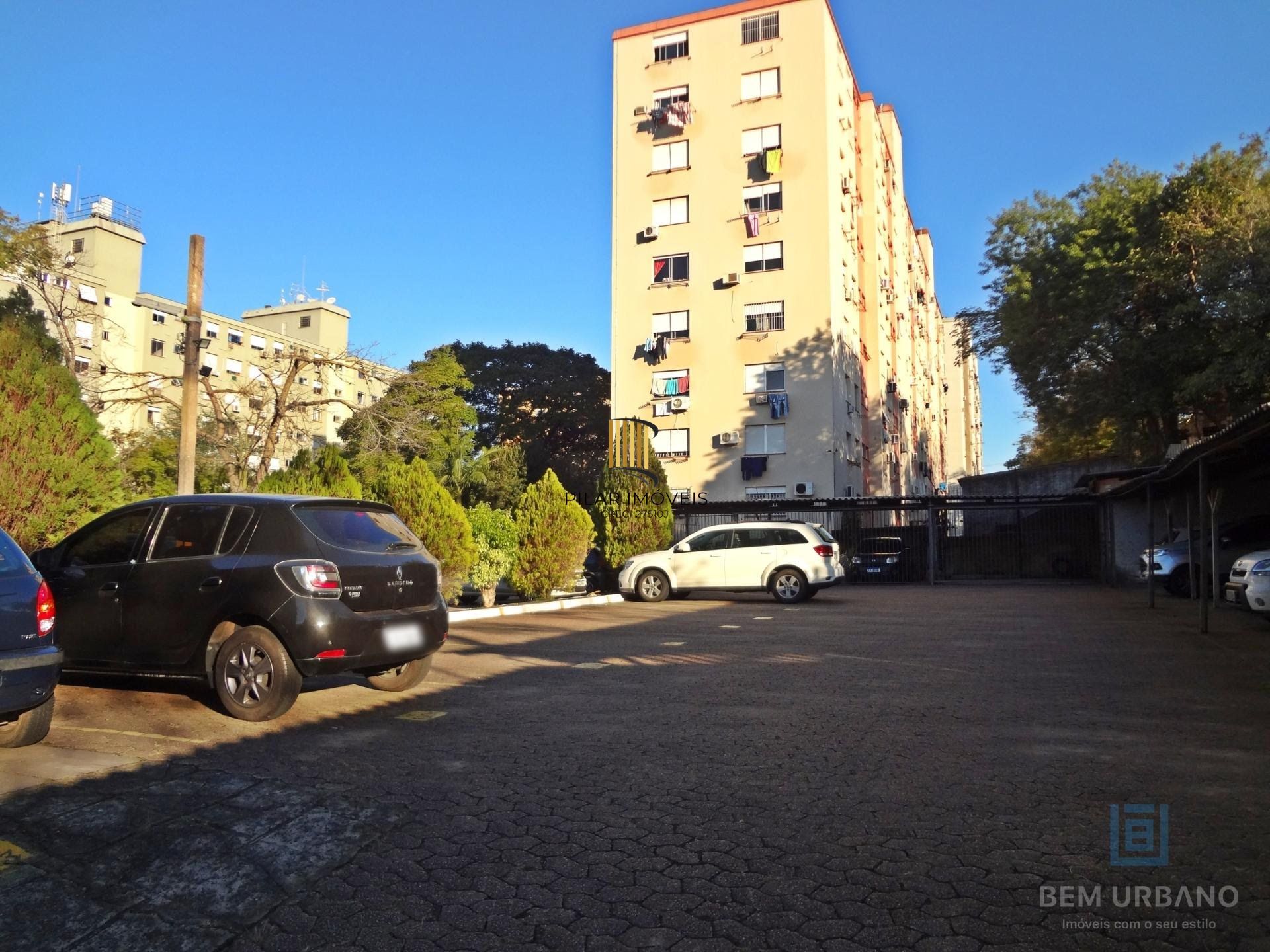 Apartamento 2 Dorms reformado, semi-mobiliado, 01 vaga em Jardim Itu