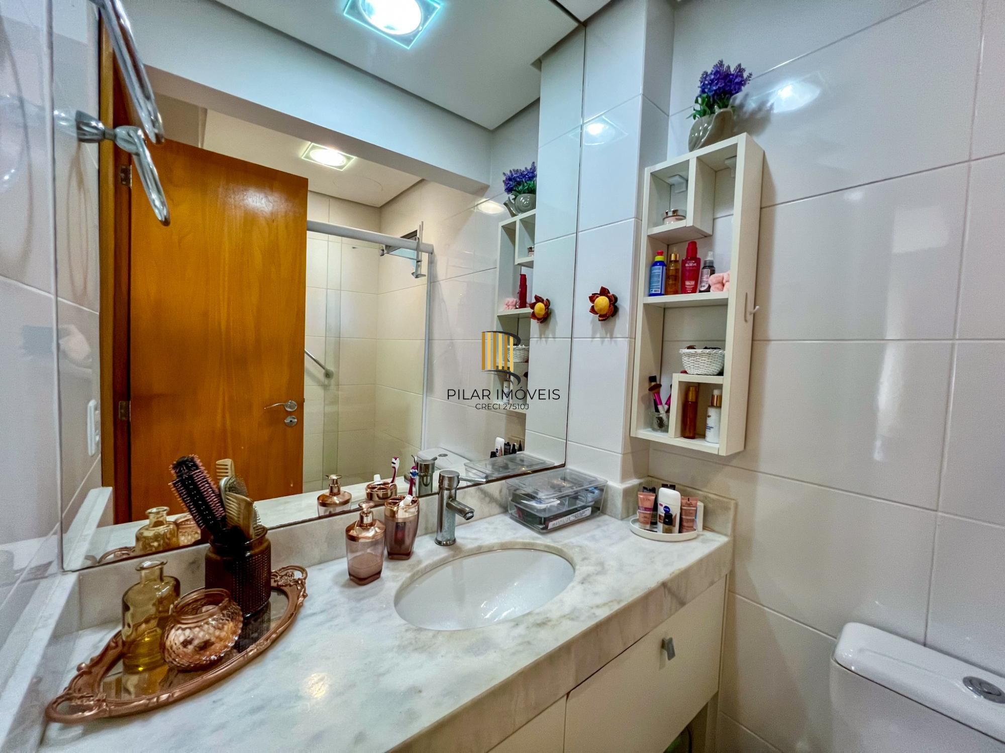 Apartamento 3 Dormitórios com Suíte e 2 Vagas na Tristeza, próximo ao barra shopping