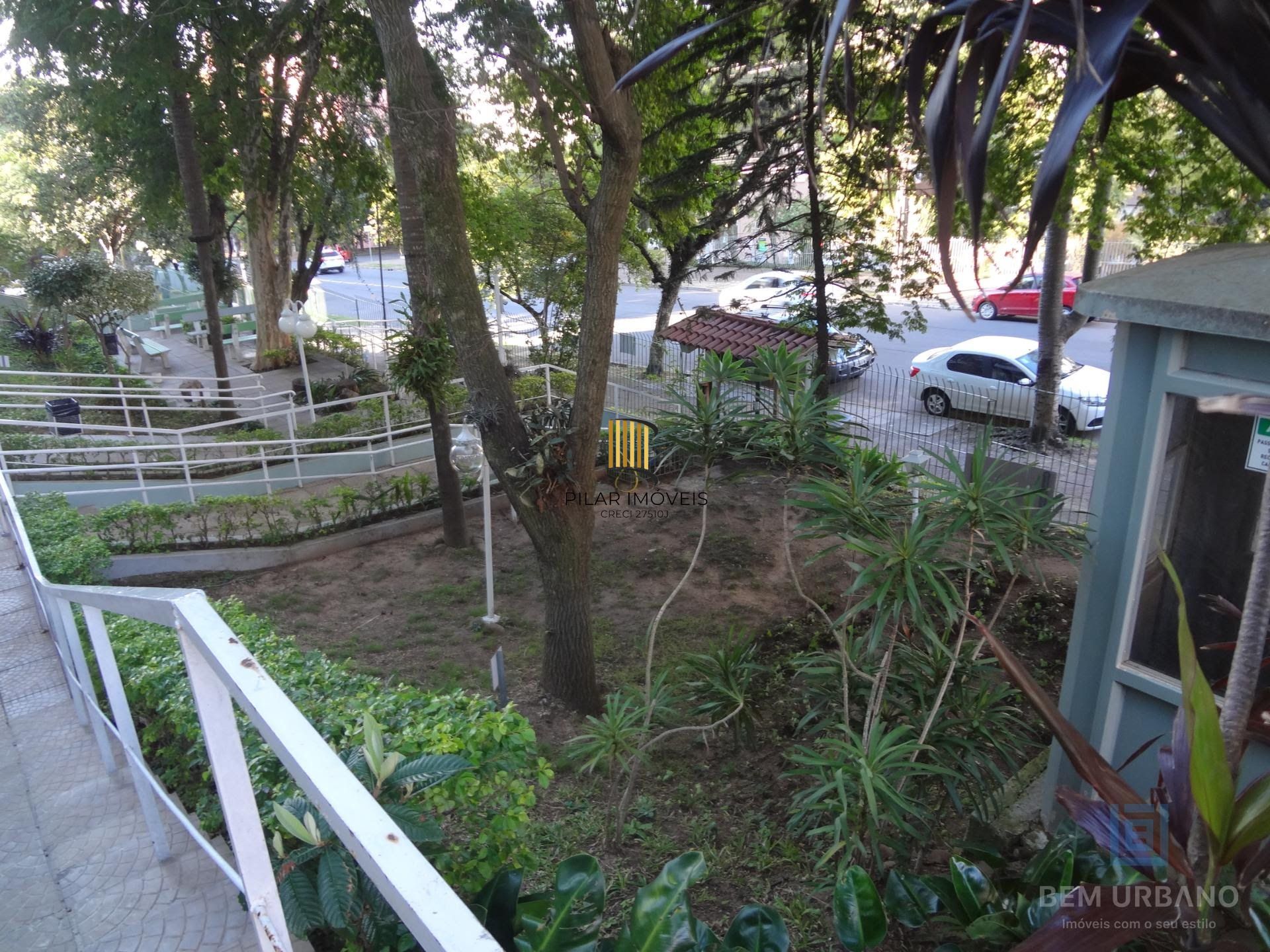 Apartamento 2 Dorms reformado, semi-mobiliado, 01 vaga em Jardim Itu