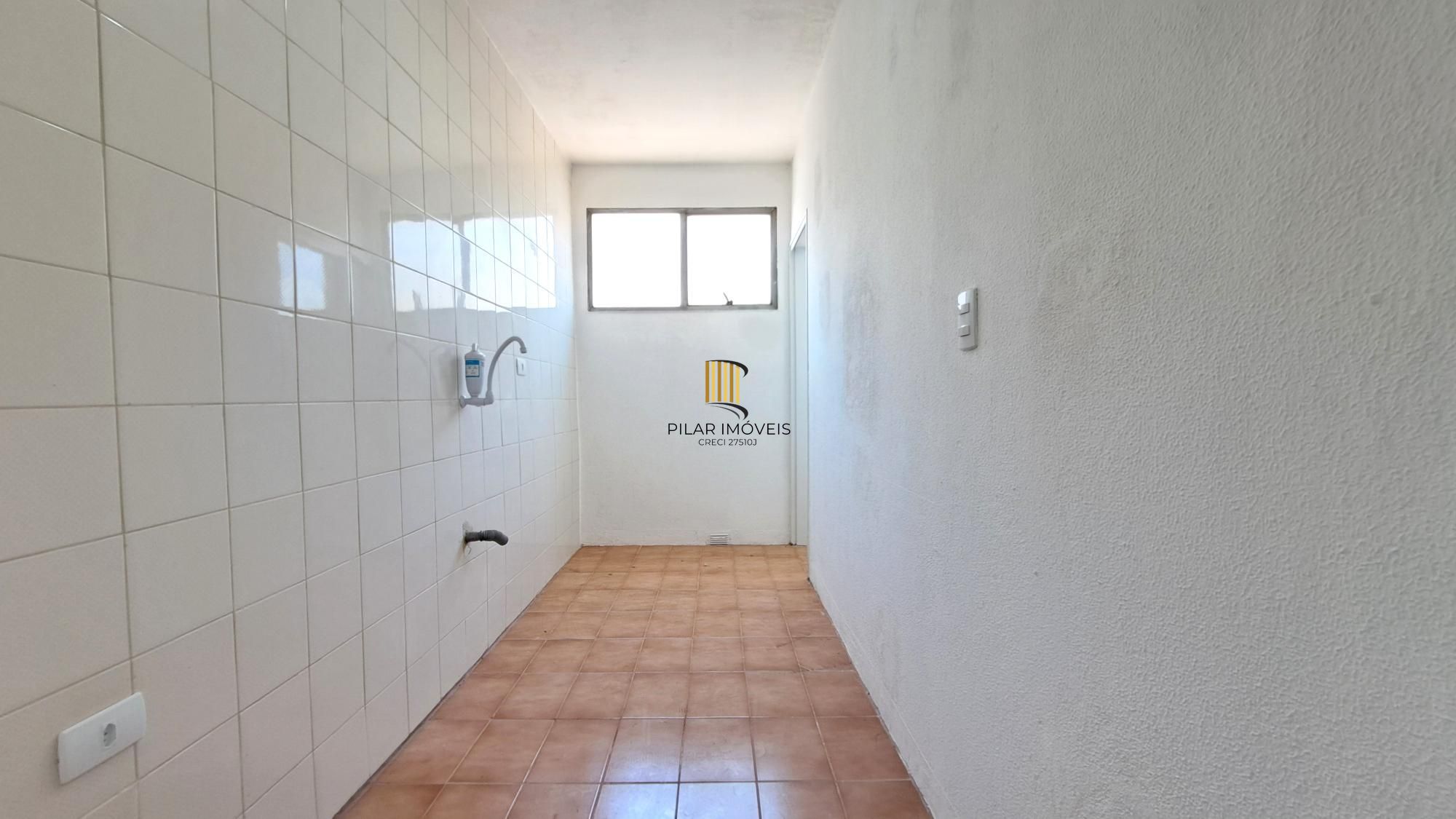 Apartamento 2 dormitórios com vaga no bairro Sarandi