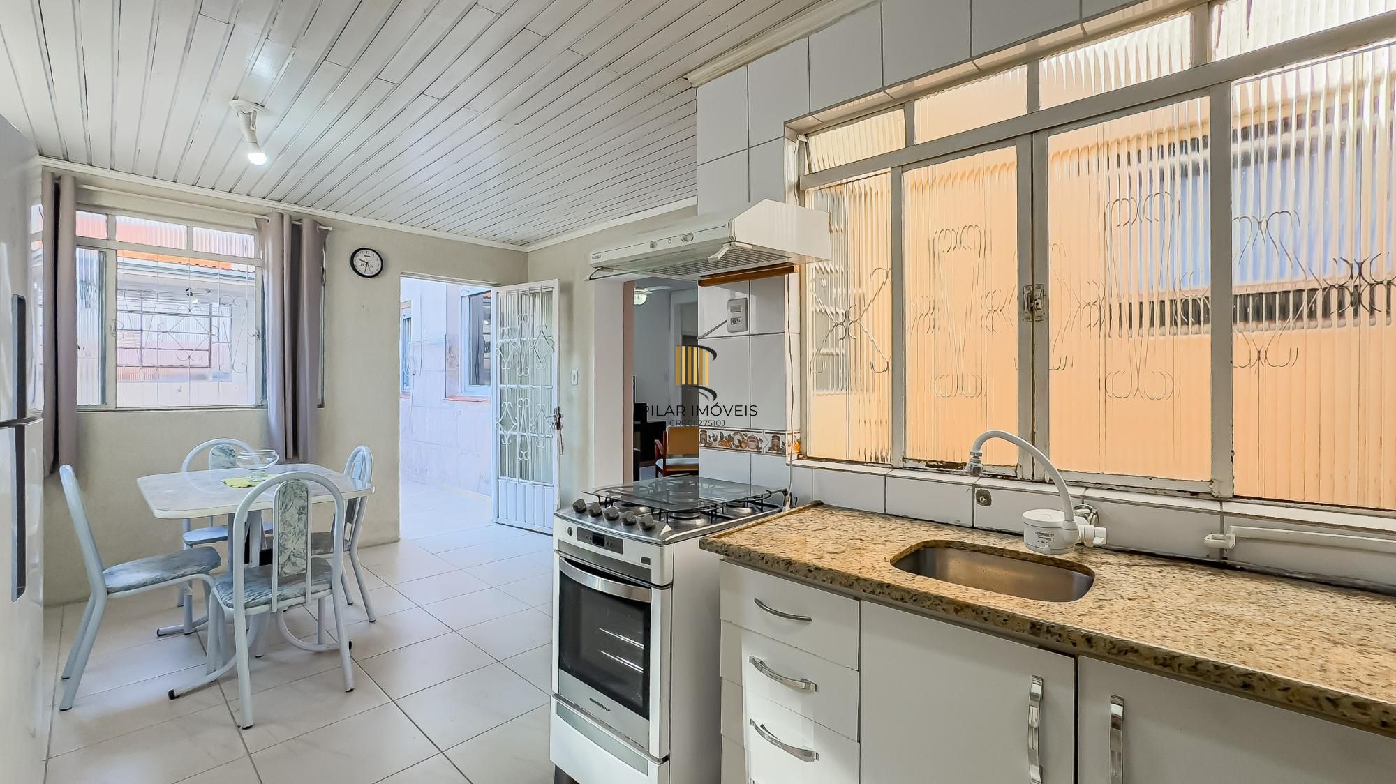 Apartamento garden 2 dormitórios com suíte e 1 vaga no bairro Jardim do Salso
