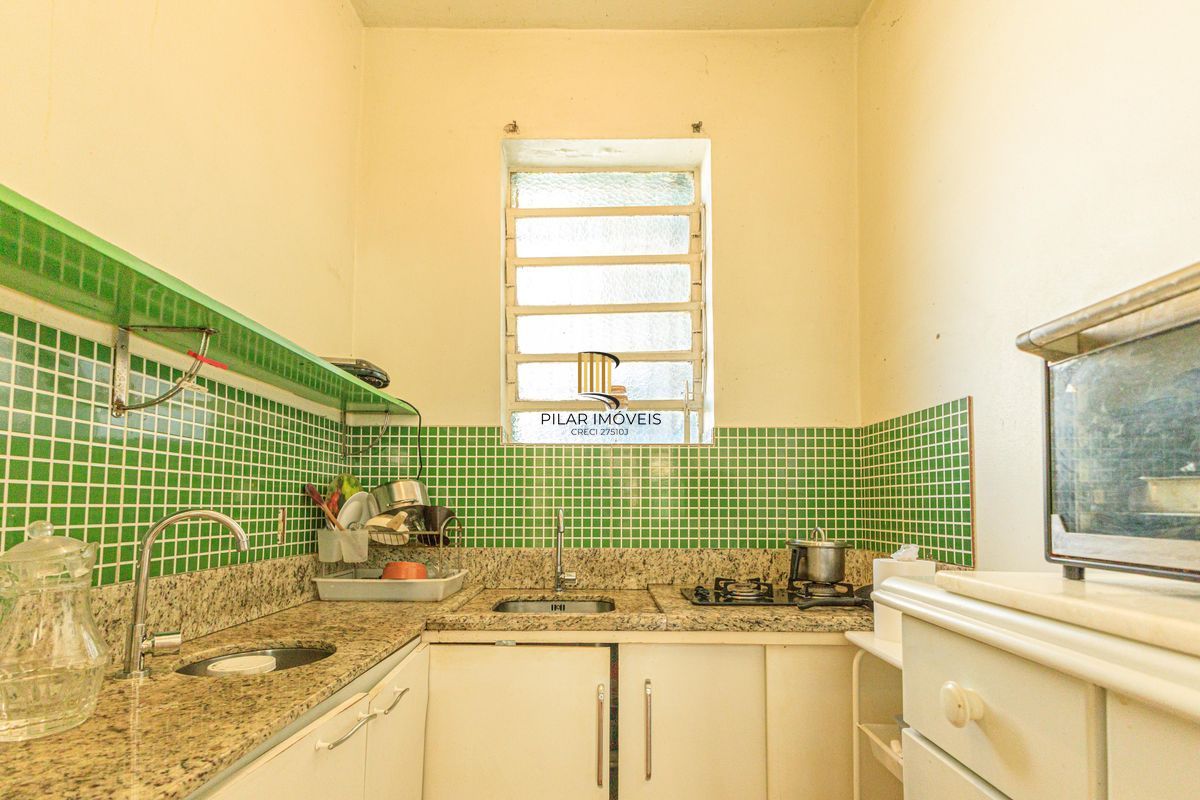 Casa 4 dormitórios Petrópolis