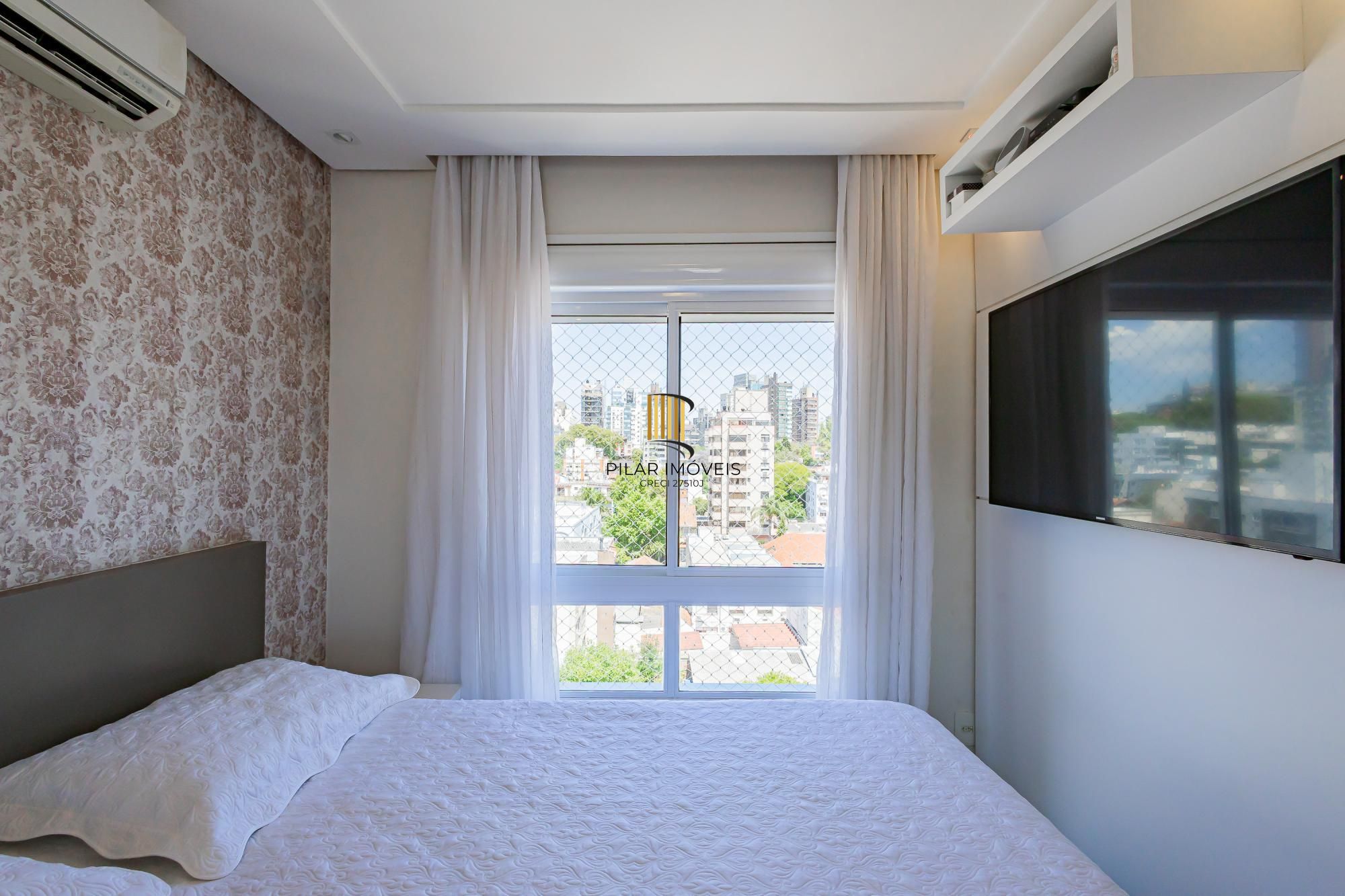 Apartamento Higienópolis de 2 Dormitórios com Suíte e Duas Vagas