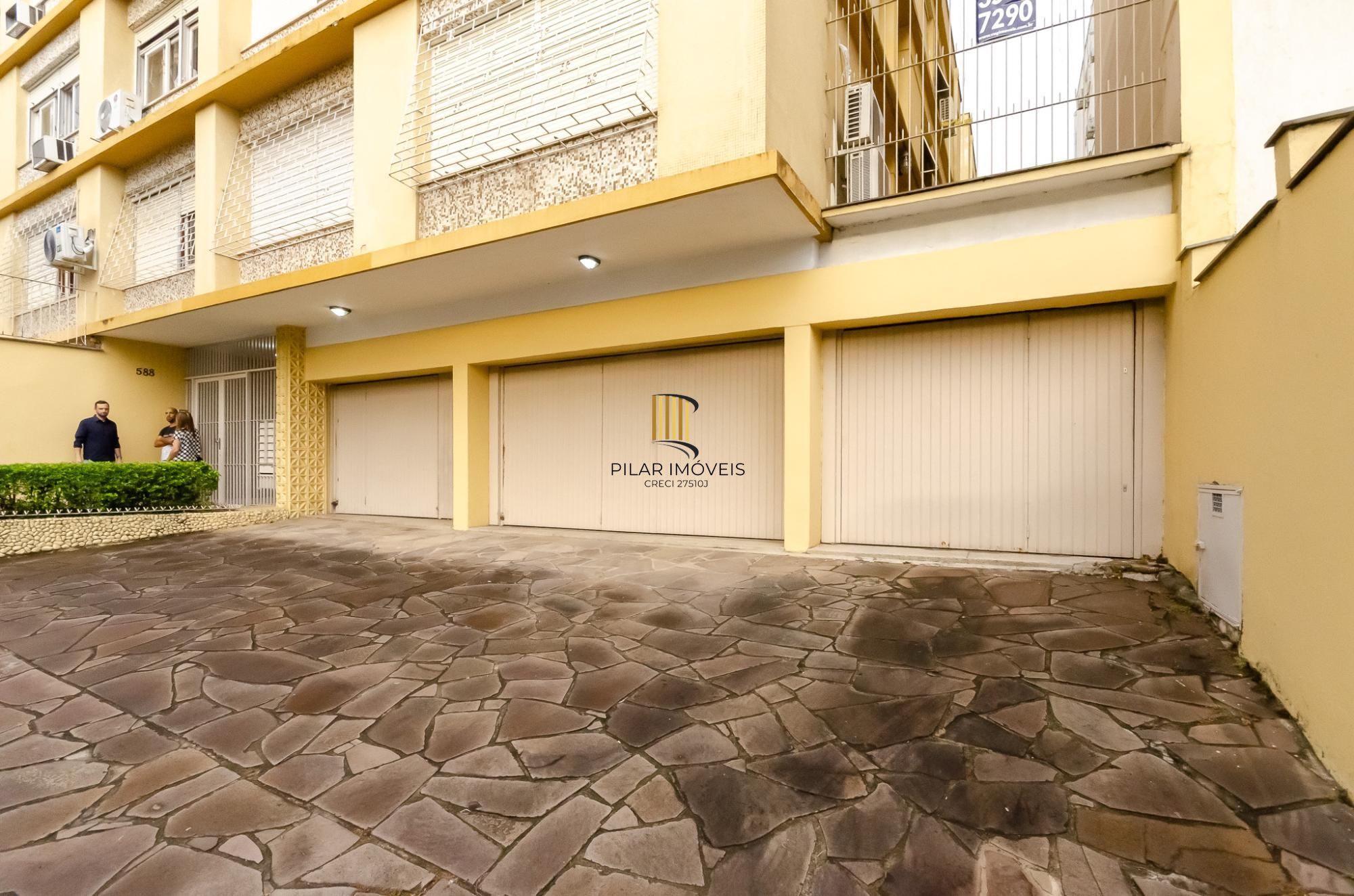 Edifício Ione Apartamento 3 dormitórios no Bairro Petrópolis