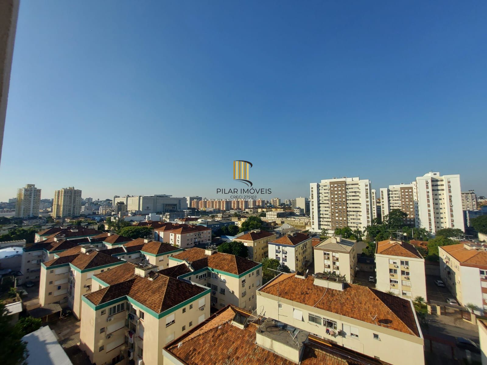 Colinas Garden Apartamento de 2 Dormitórios com Suíte e 2 Vagas no Bairro Passo d'Areia