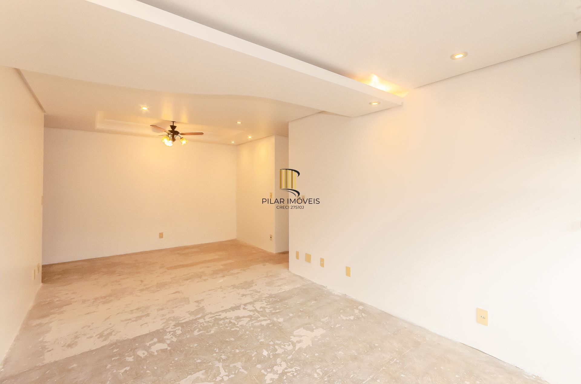 Edifício Luciana - Apartamento a venda com 2 dormitórios no Bairro Petrópolis