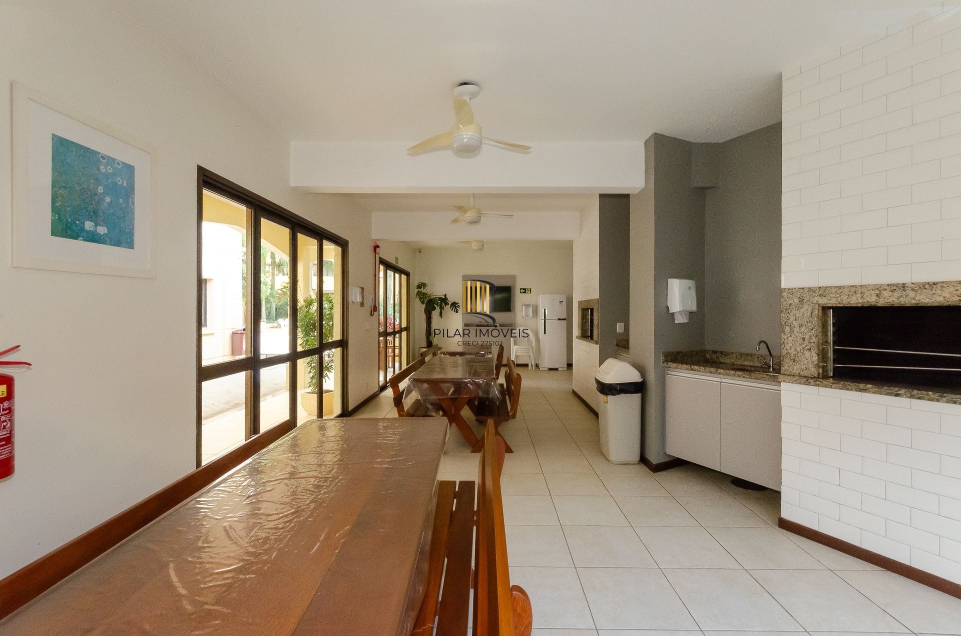 Santa Barbára Apartamento mobiliado de 3 dormitórios no bairro Passo da Areia