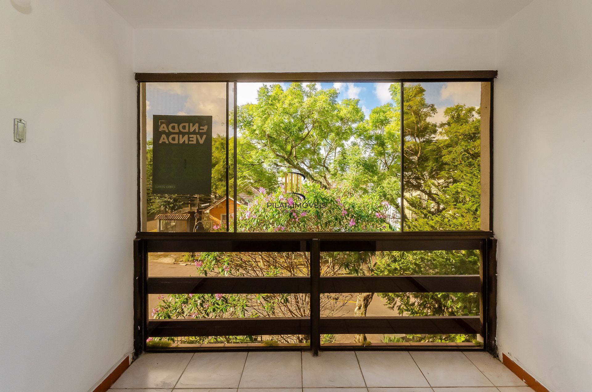 Maison Des Fleurs Apartamento de 2 dormitórios no Bairro Jardim do Salso