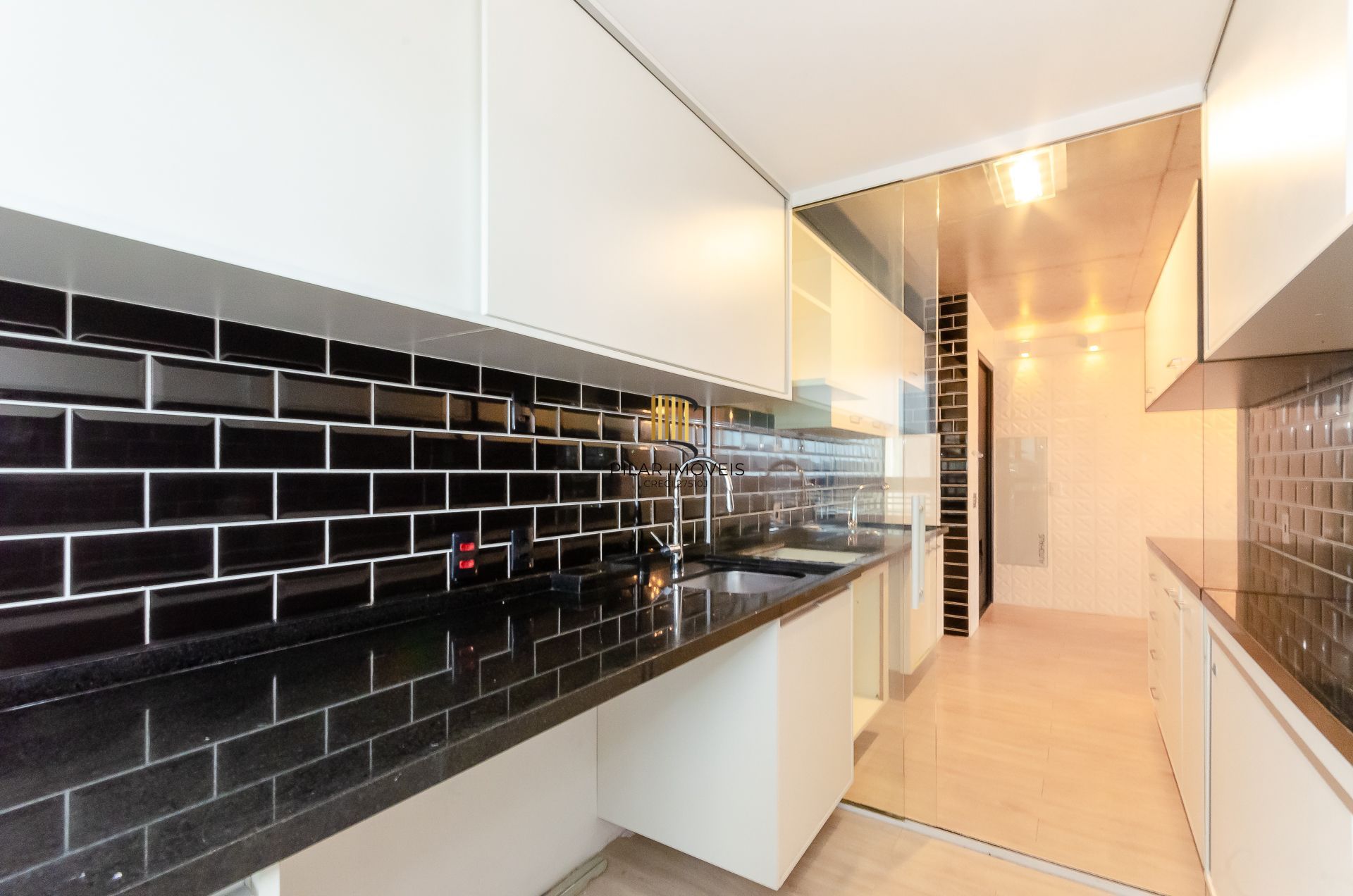 Max Haus 2 dormitórios com suíte Semimobiliado - Bairro Petrópolis