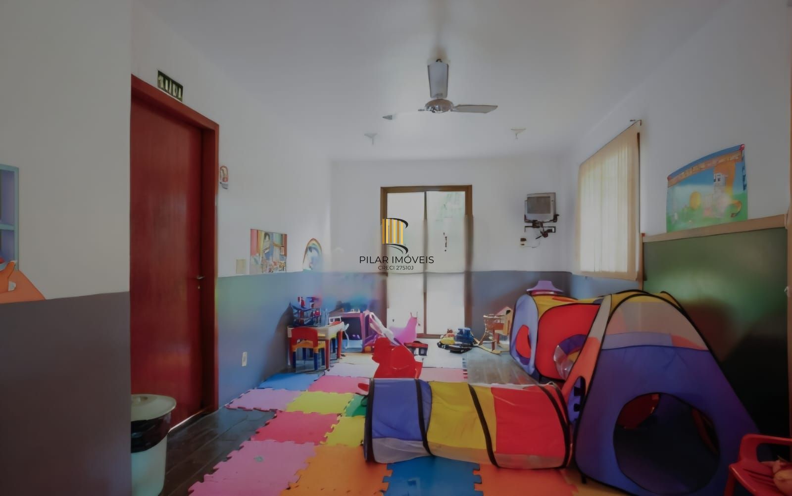 Edifício Residencial Villagio Di Roma- Apartamento a venda com 3 dormitórios no bairro Jardim Carvalho