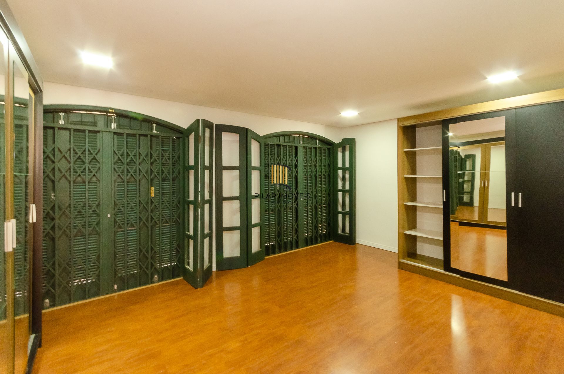 Casa no Bairro Glória - 4 dormitórios