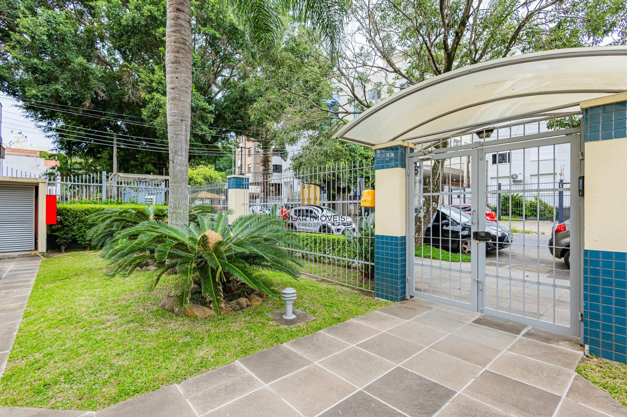 Colinas Garden Apartamento de 2 Dormitórios com Suíte e 2 Vagas no Bairro Passo d'Areia