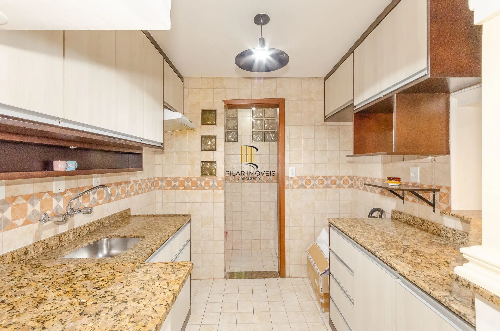 Apartamento 2 dormitórios com churrasqueira no bairro Cristo Redentor